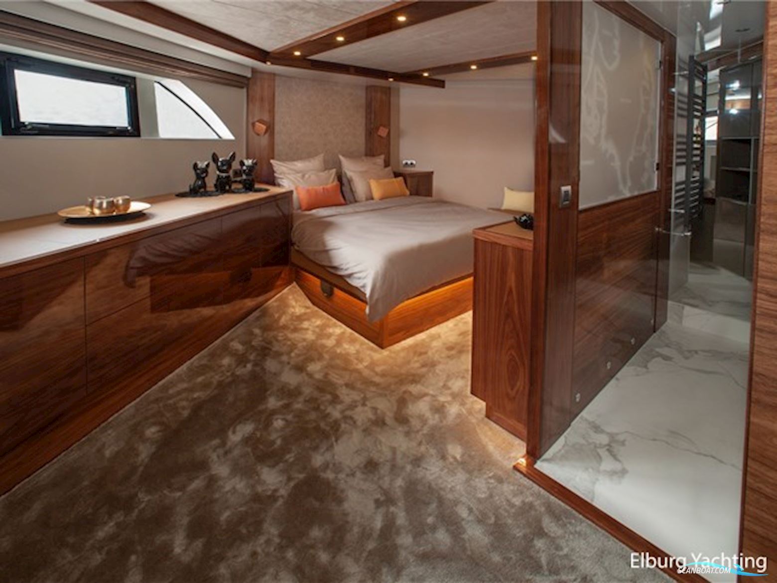 Van Den Hoven Executive 2100