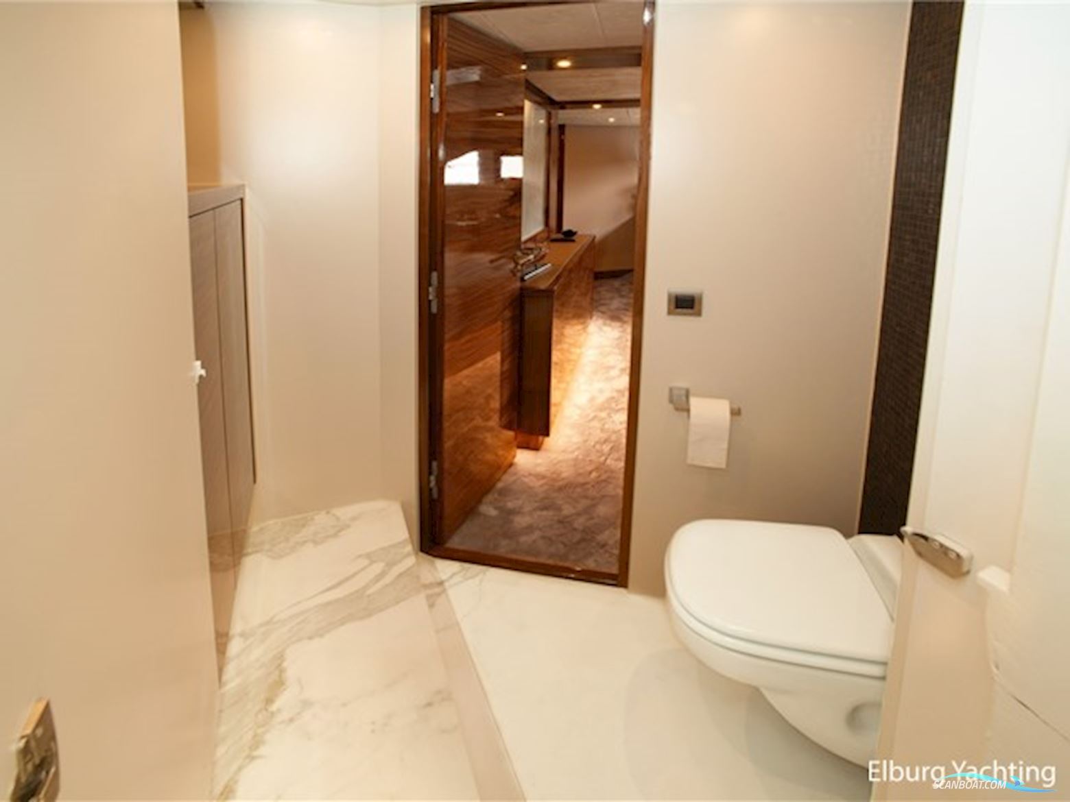 Van Den Hoven Executive 2100