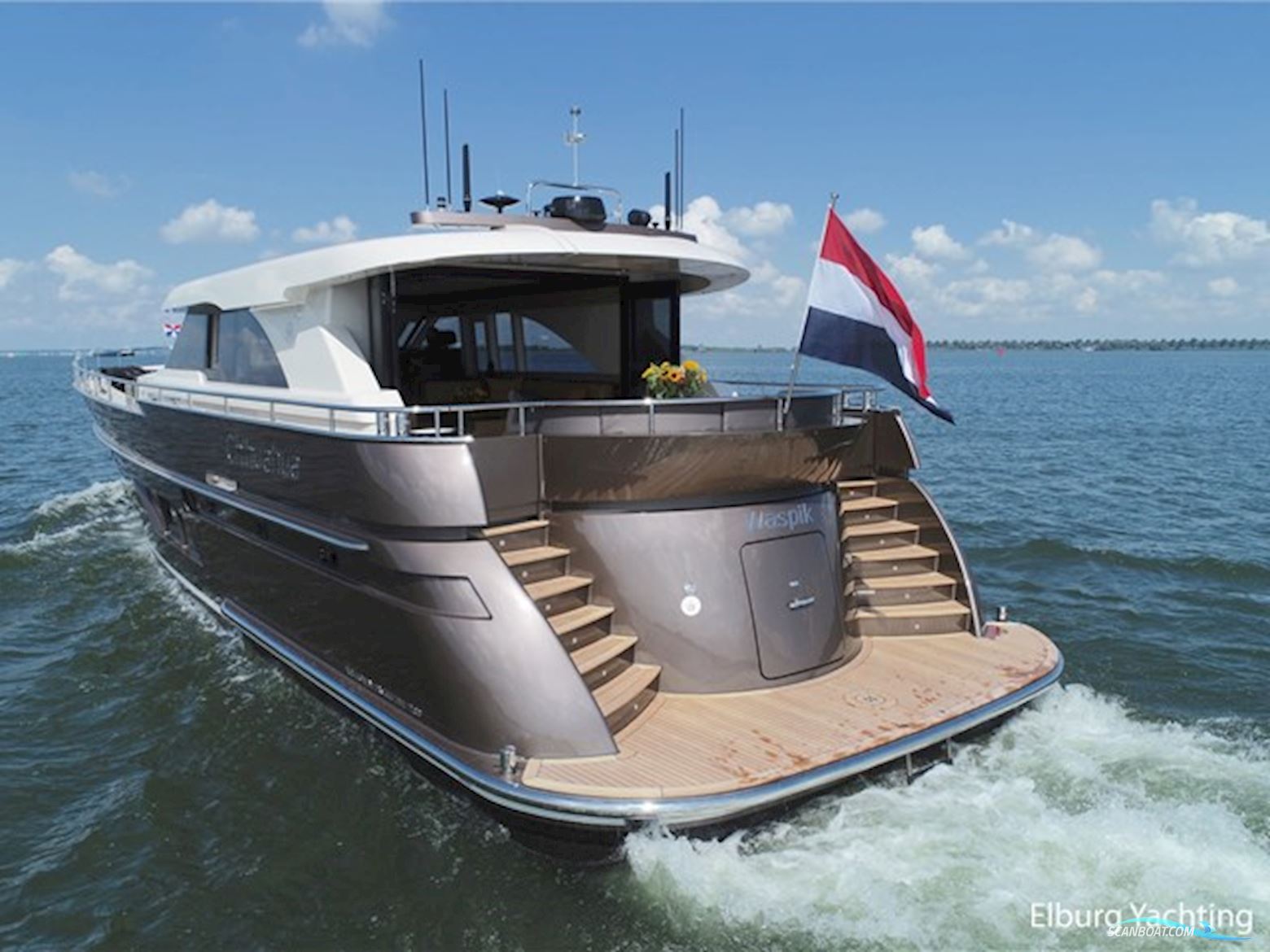 Van Den Hoven Executive 2100