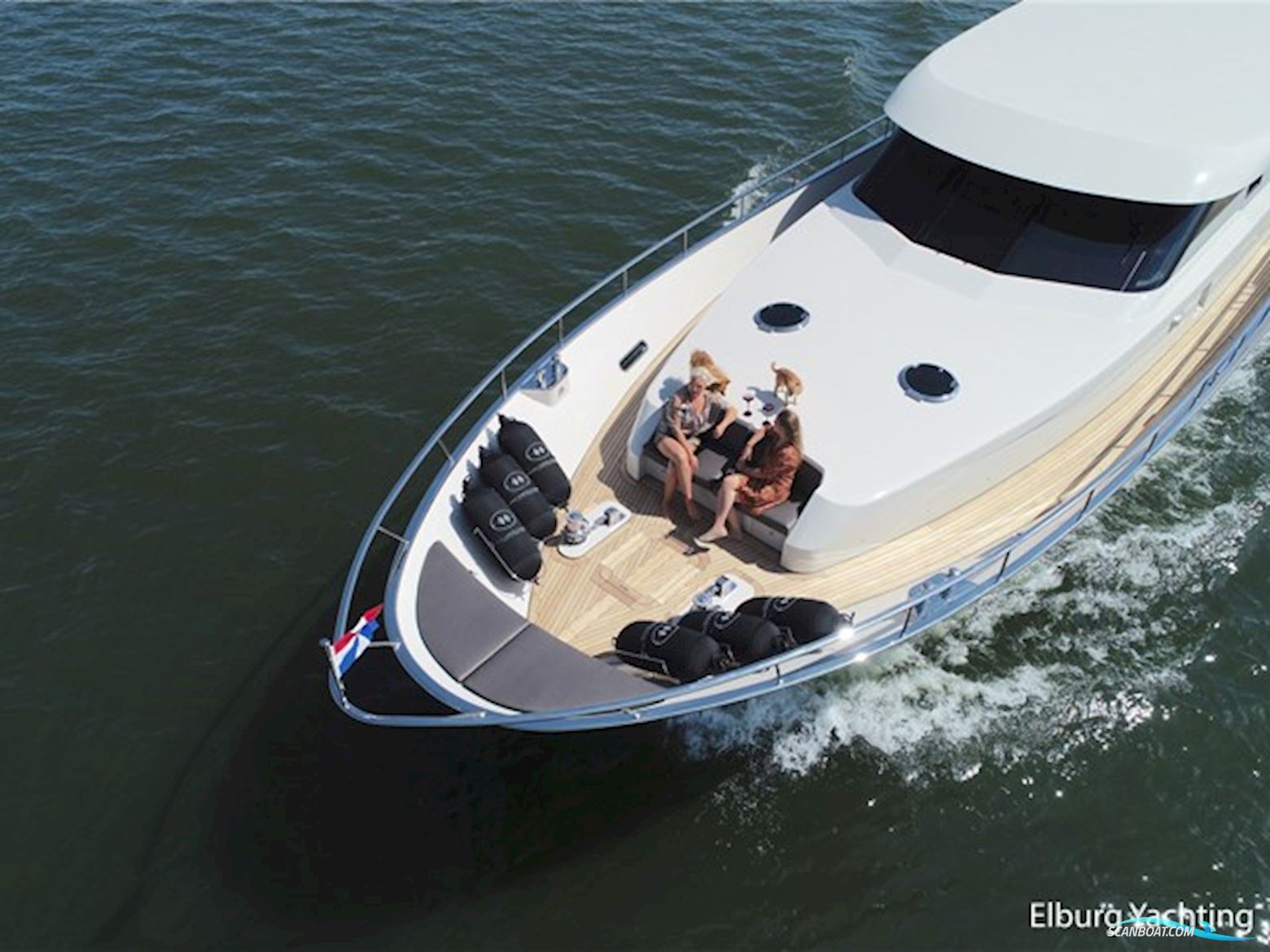 Van Den Hoven Executive 2100