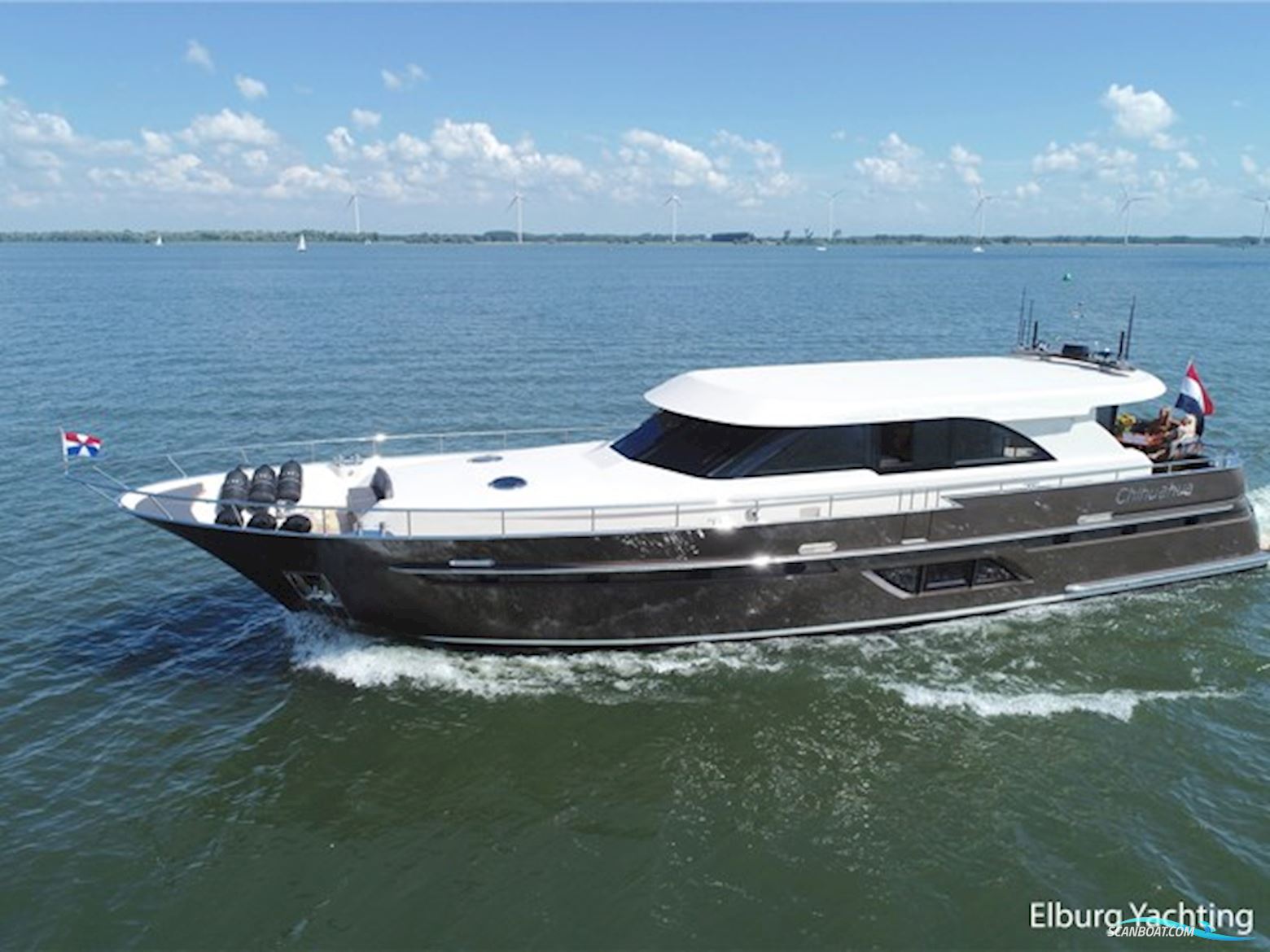 Van Den Hoven Executive 2100