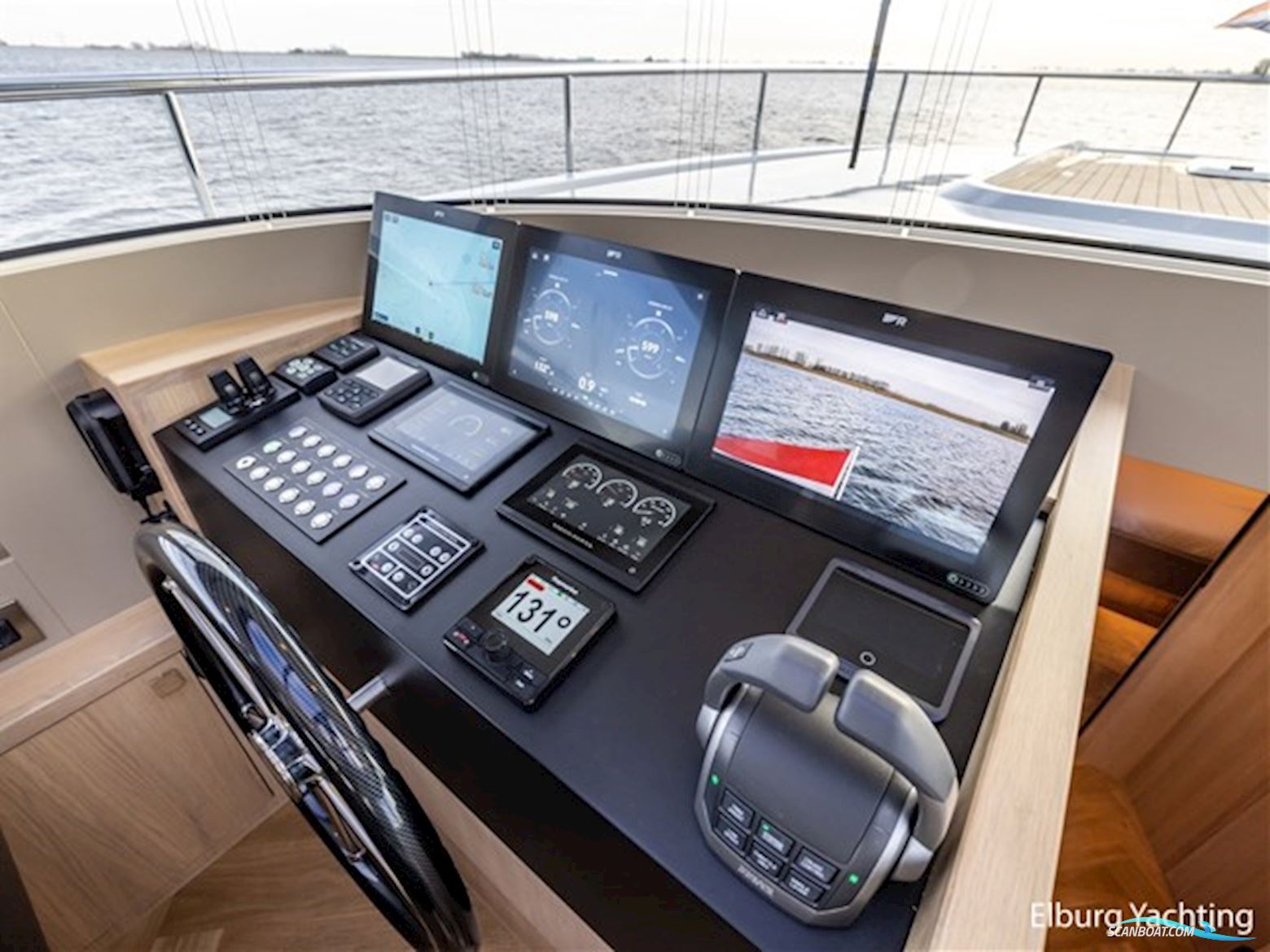 Van den Hoven Voyager 50 