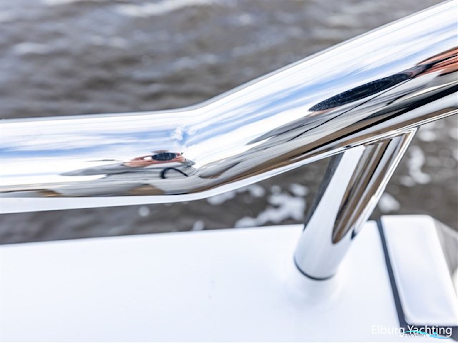 Van den Hoven Voyager 50 