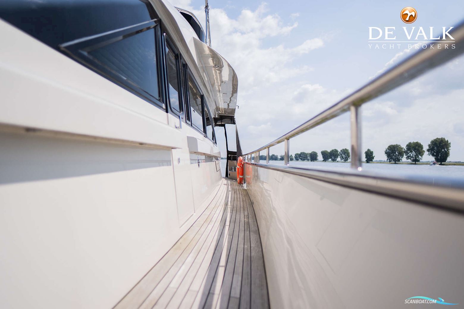 Van Der Heijden Superior Fly 2400