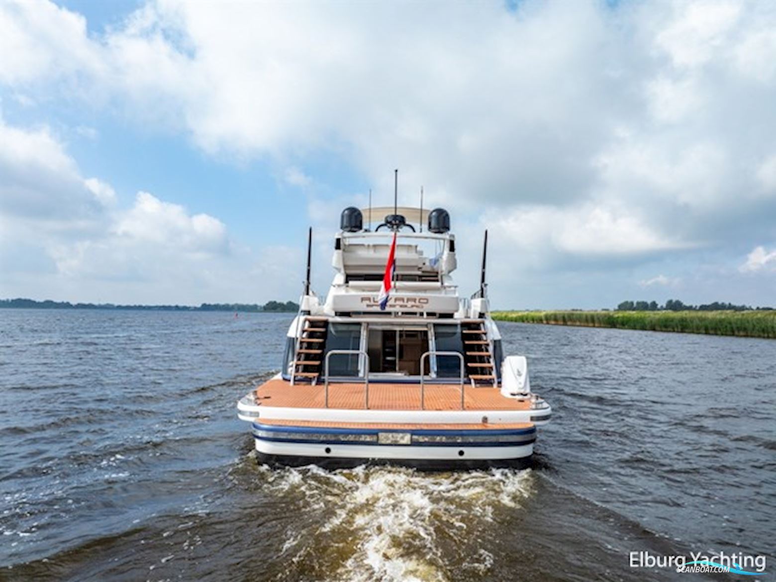 Van Der Valk Beachclub 660 - Flybridge