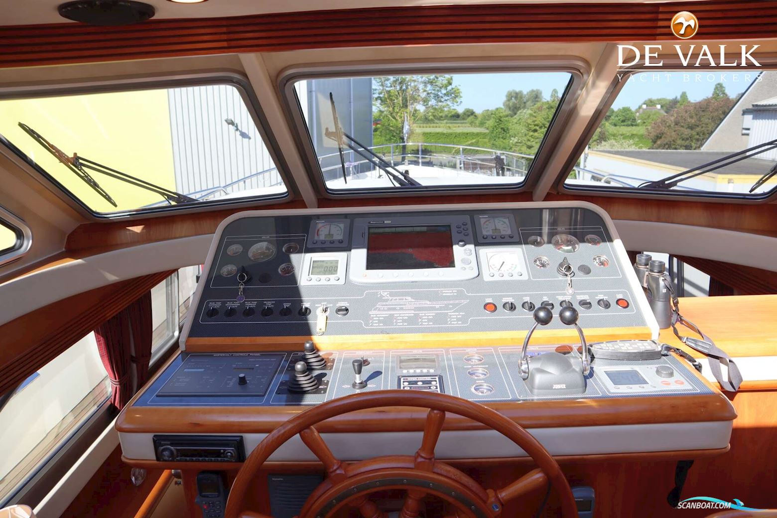 Van Der Valk Continental 15.50 FR