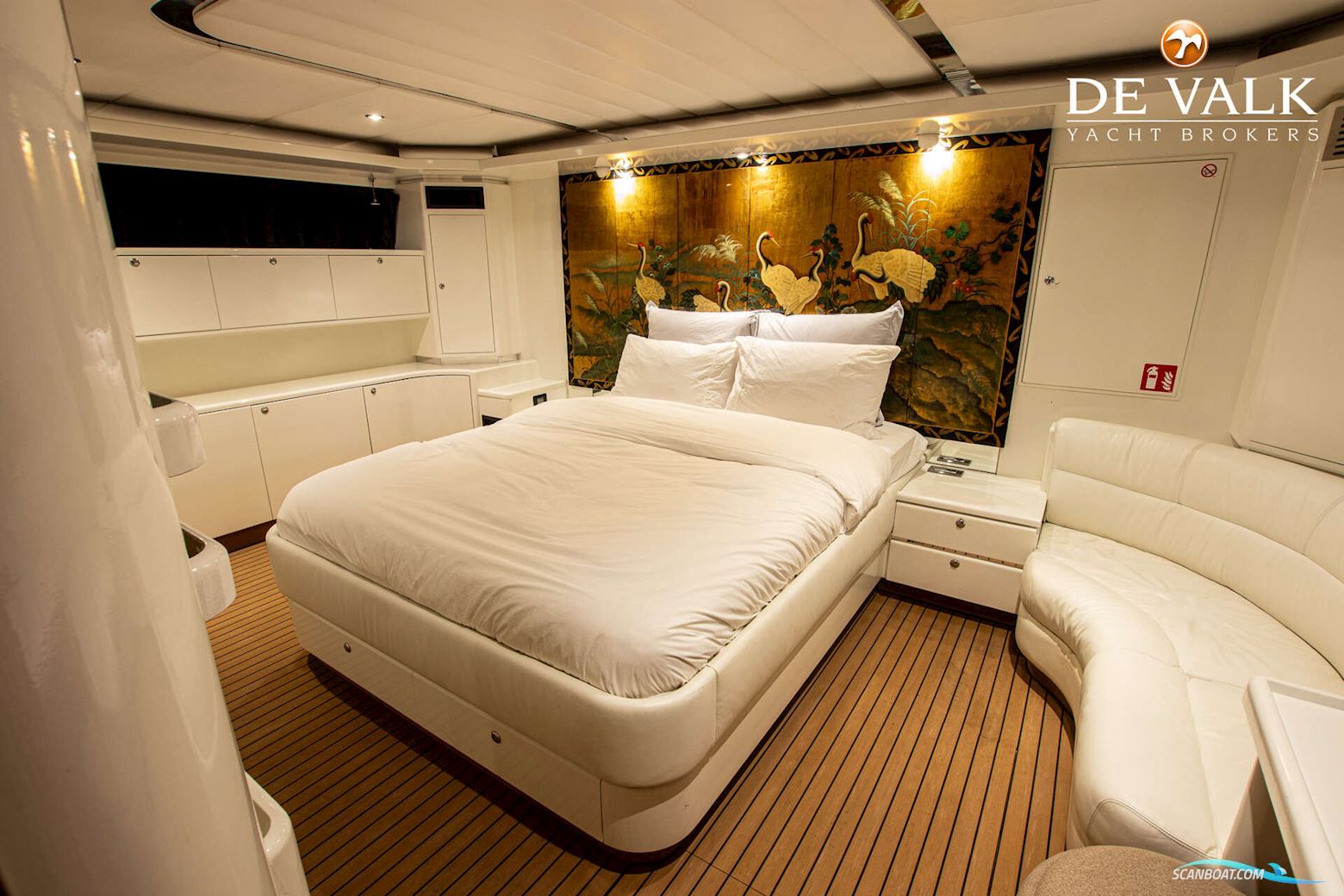 Van Der Valk Explorer 25M