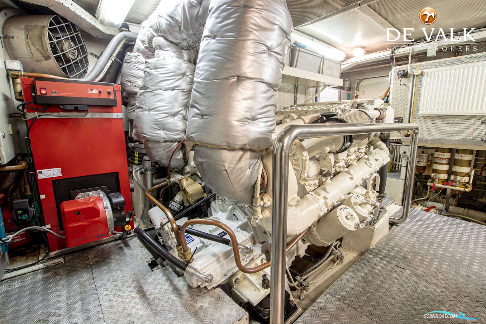 Van Der Valk Explorer 25M