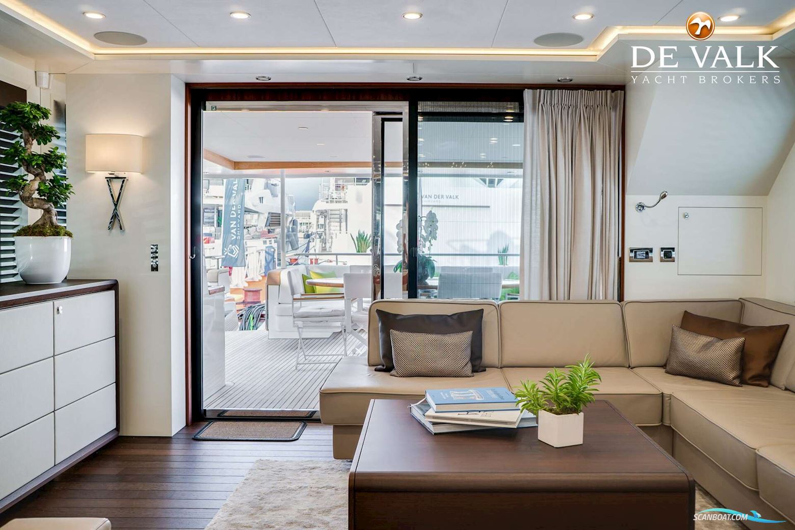 Van Der Valk Explorer 27M