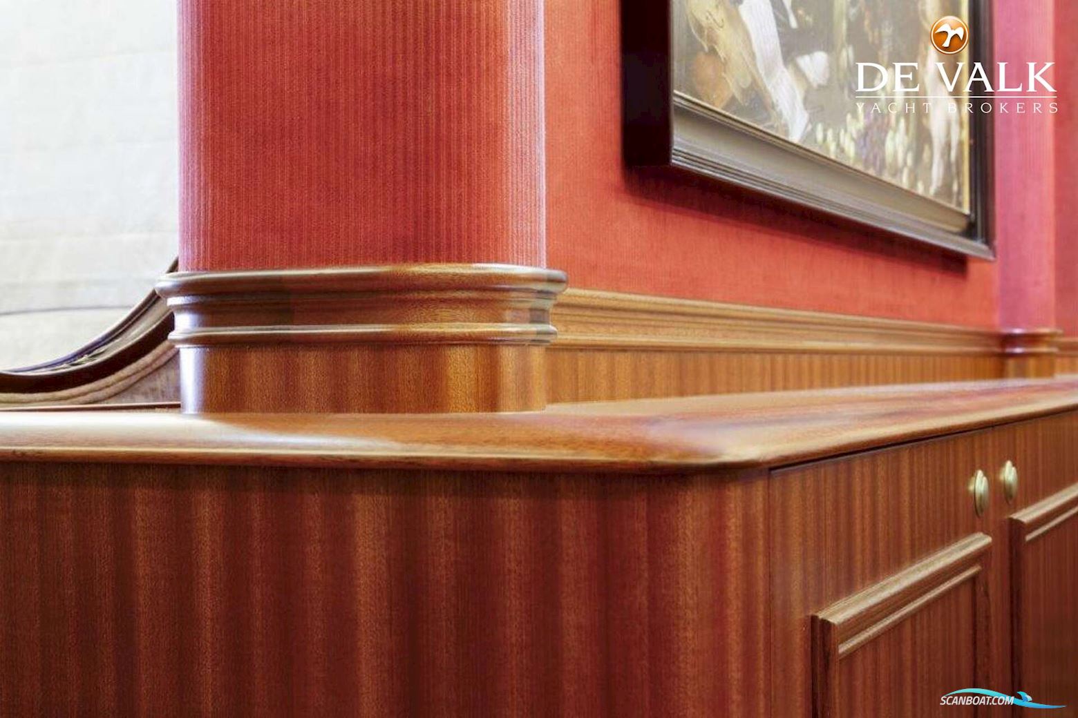 Van Der Valk Explorer 37M