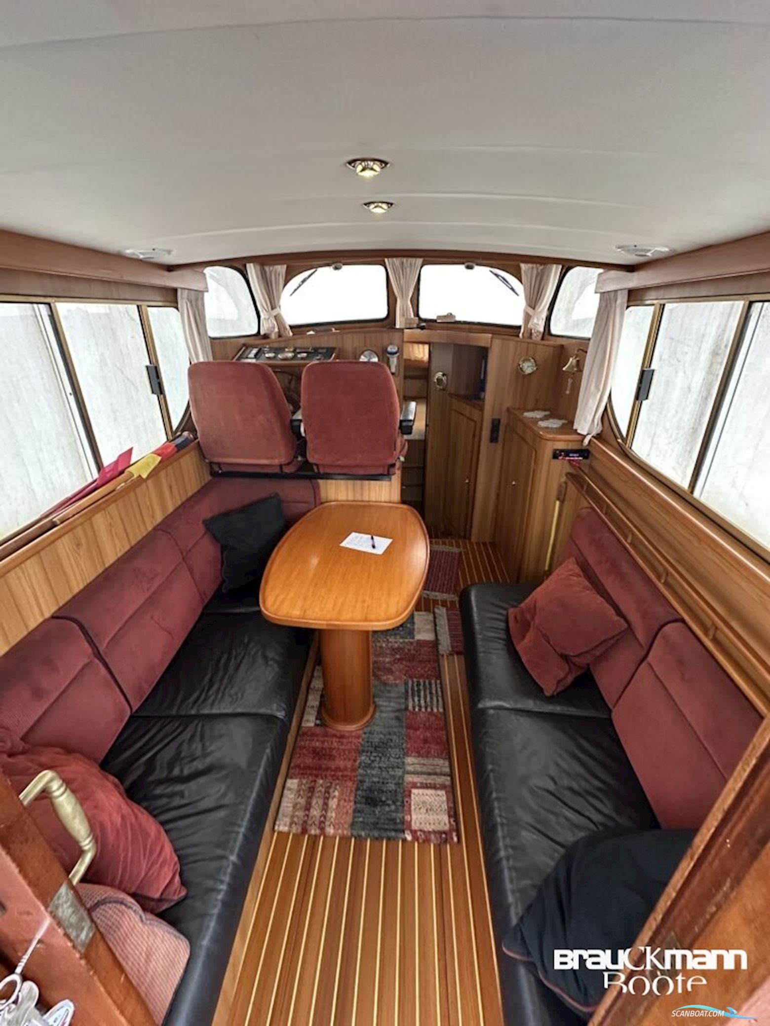 van Lent/Holland Salon Super Kruiser,