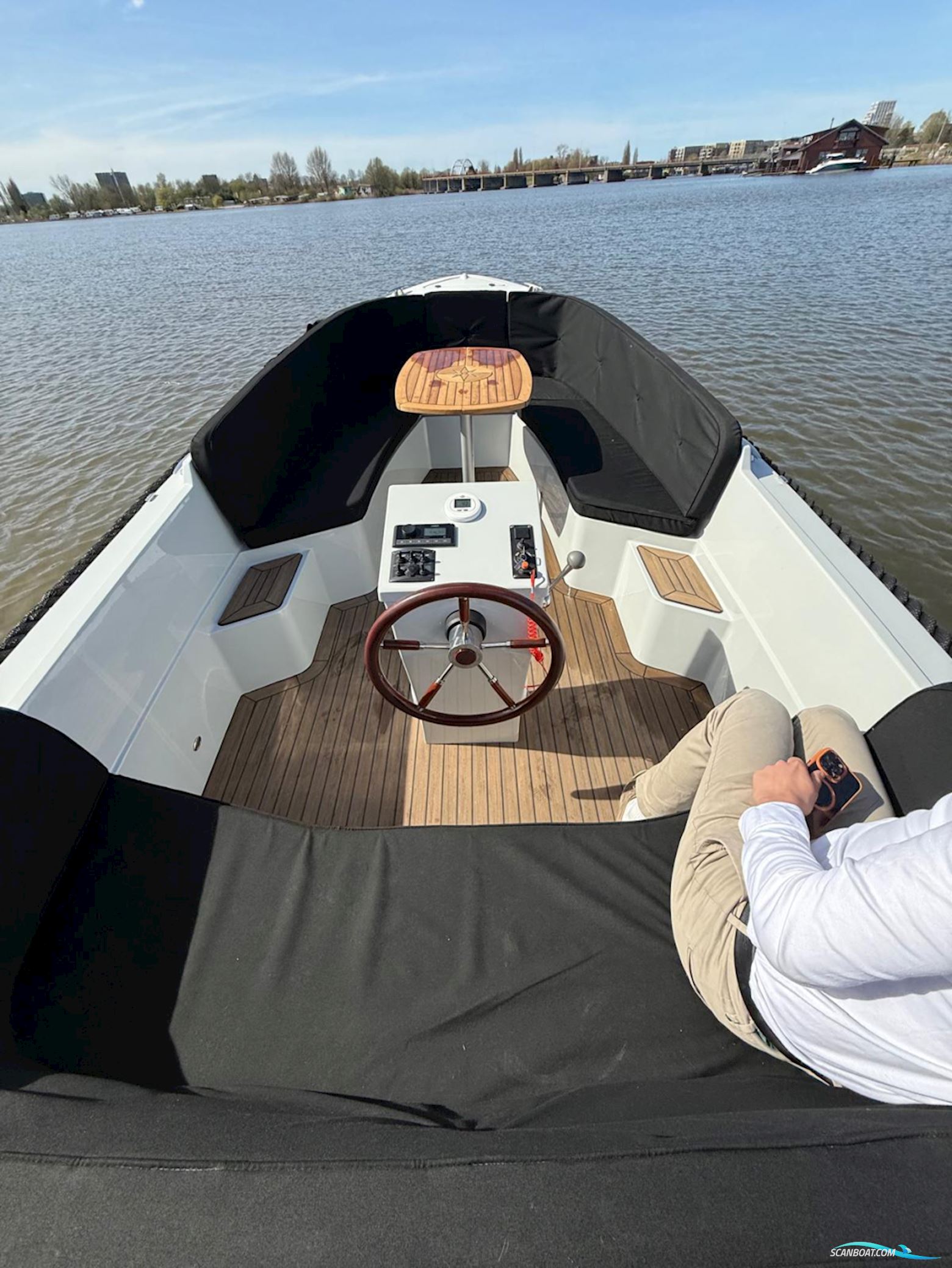 Van Zutphen 633 Tender