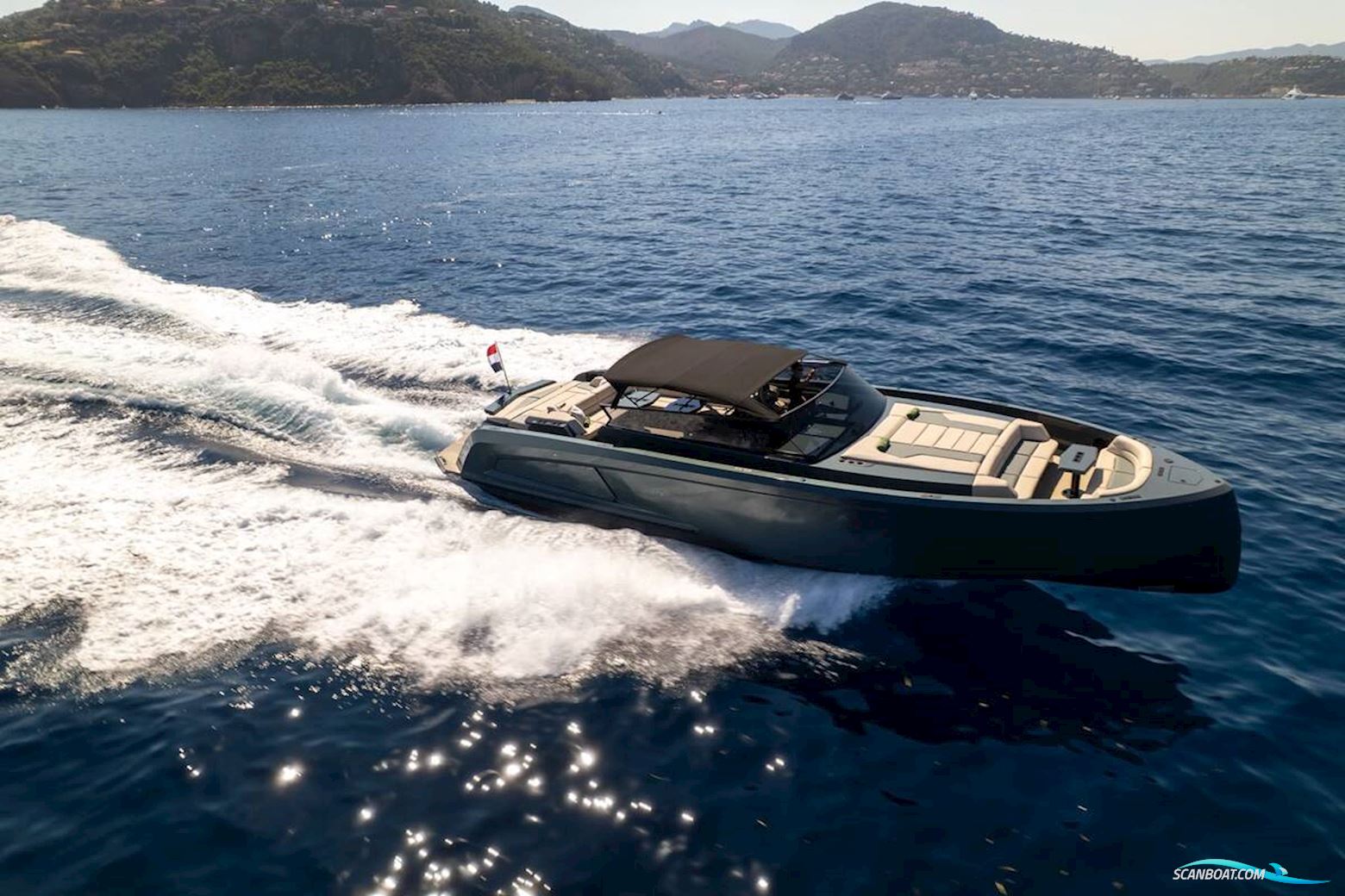 VANQUISH 54