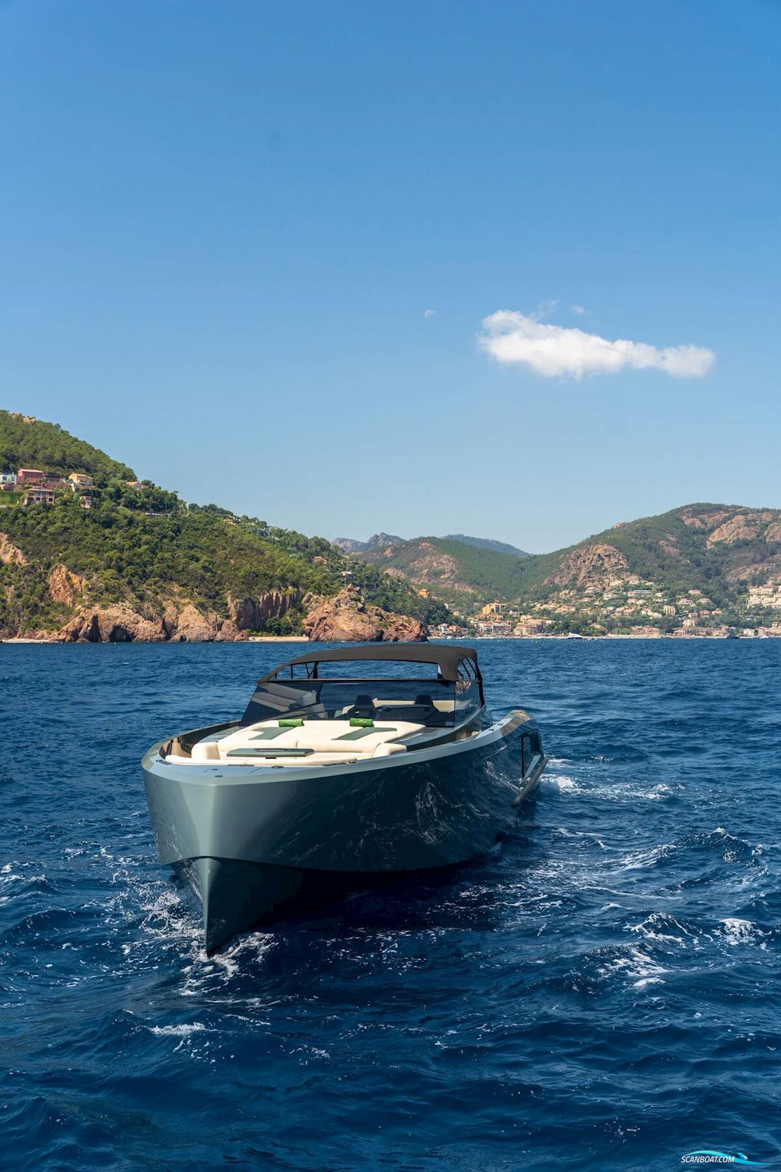 VANQUISH 54