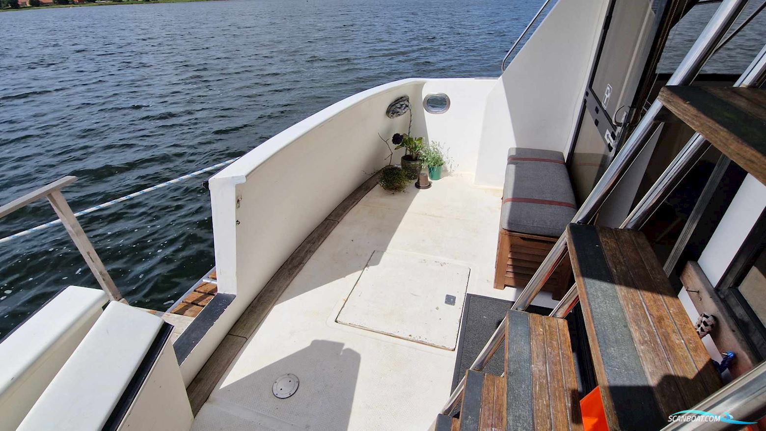 Vantare 53 Pilothouse