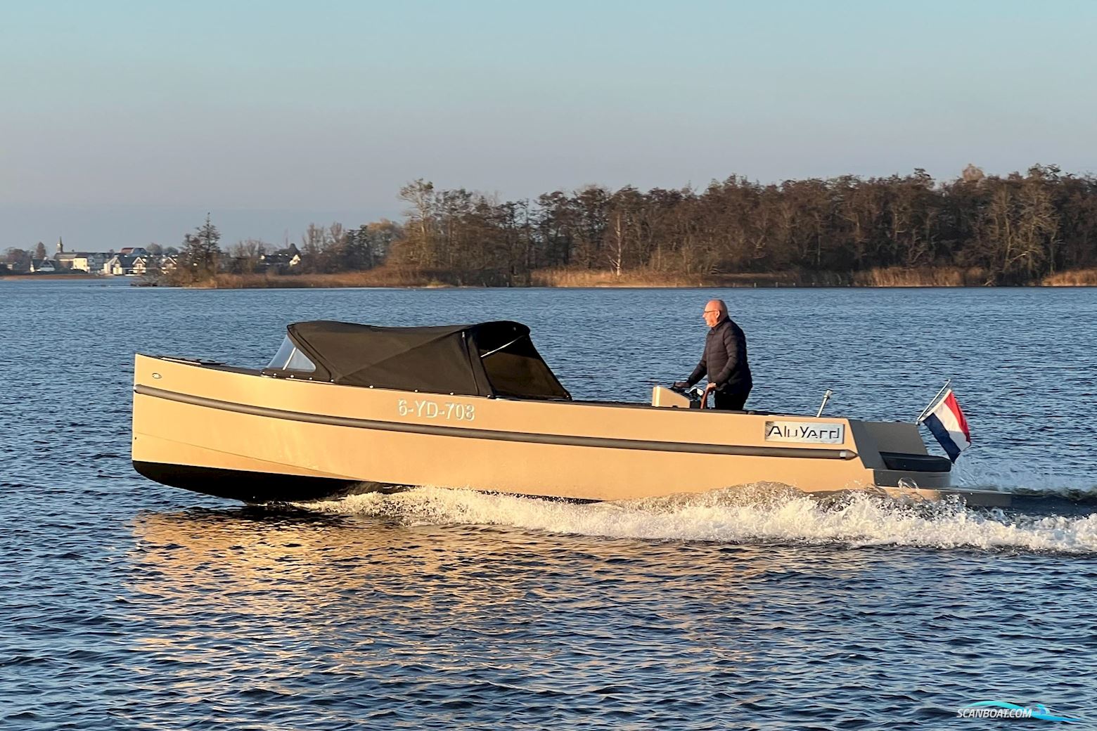 Vanvossen 850 Tender