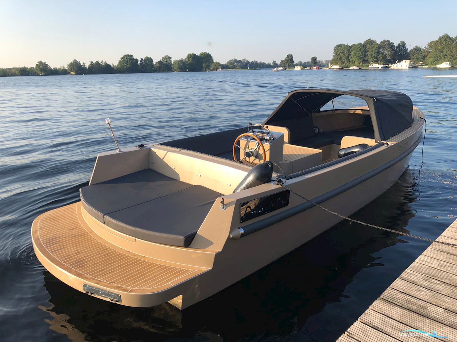 Vanvossen 850 Tender
