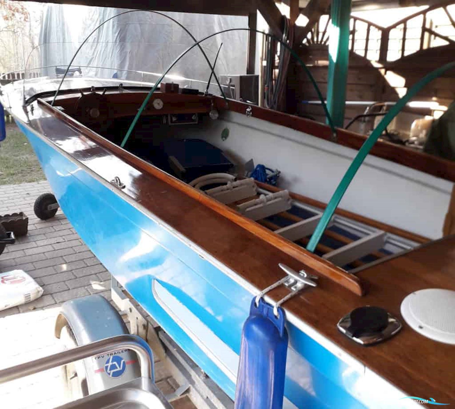 VEB Yachtwerft Berlin Plaue 601H