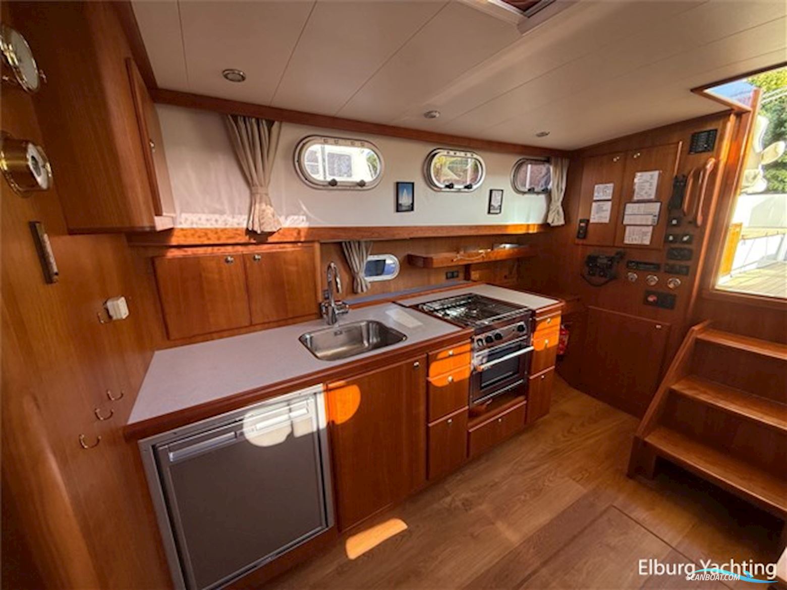 Vedette 10.30 Cabin