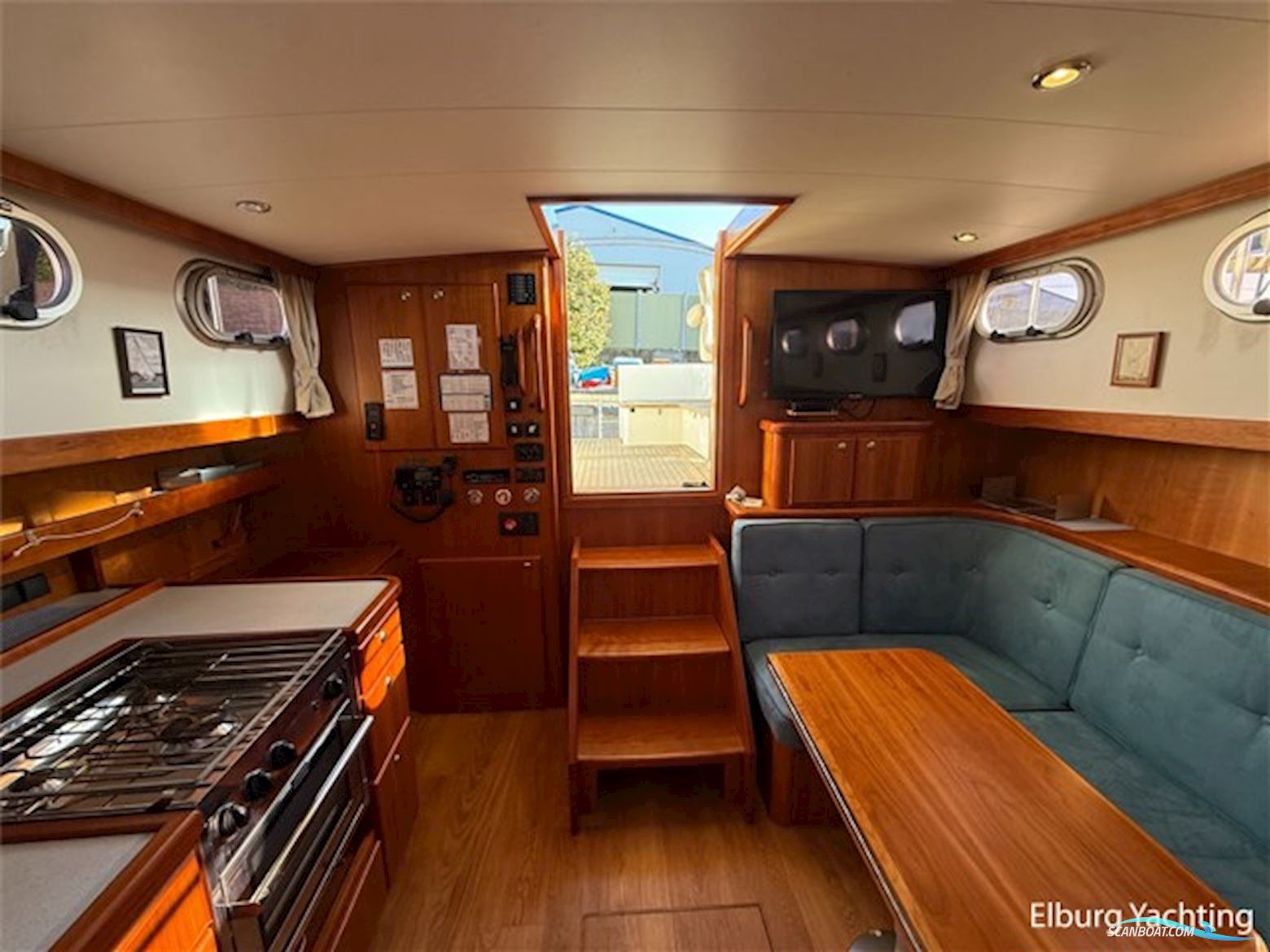 Vedette 10.30 Cabin