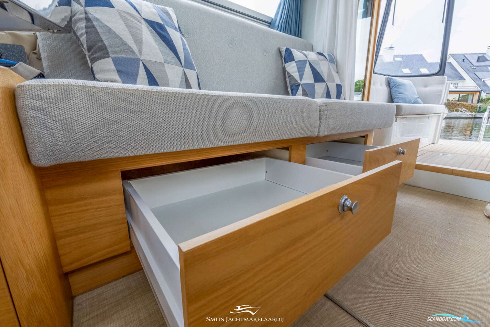 Vedette 33 Salon Comfort Line