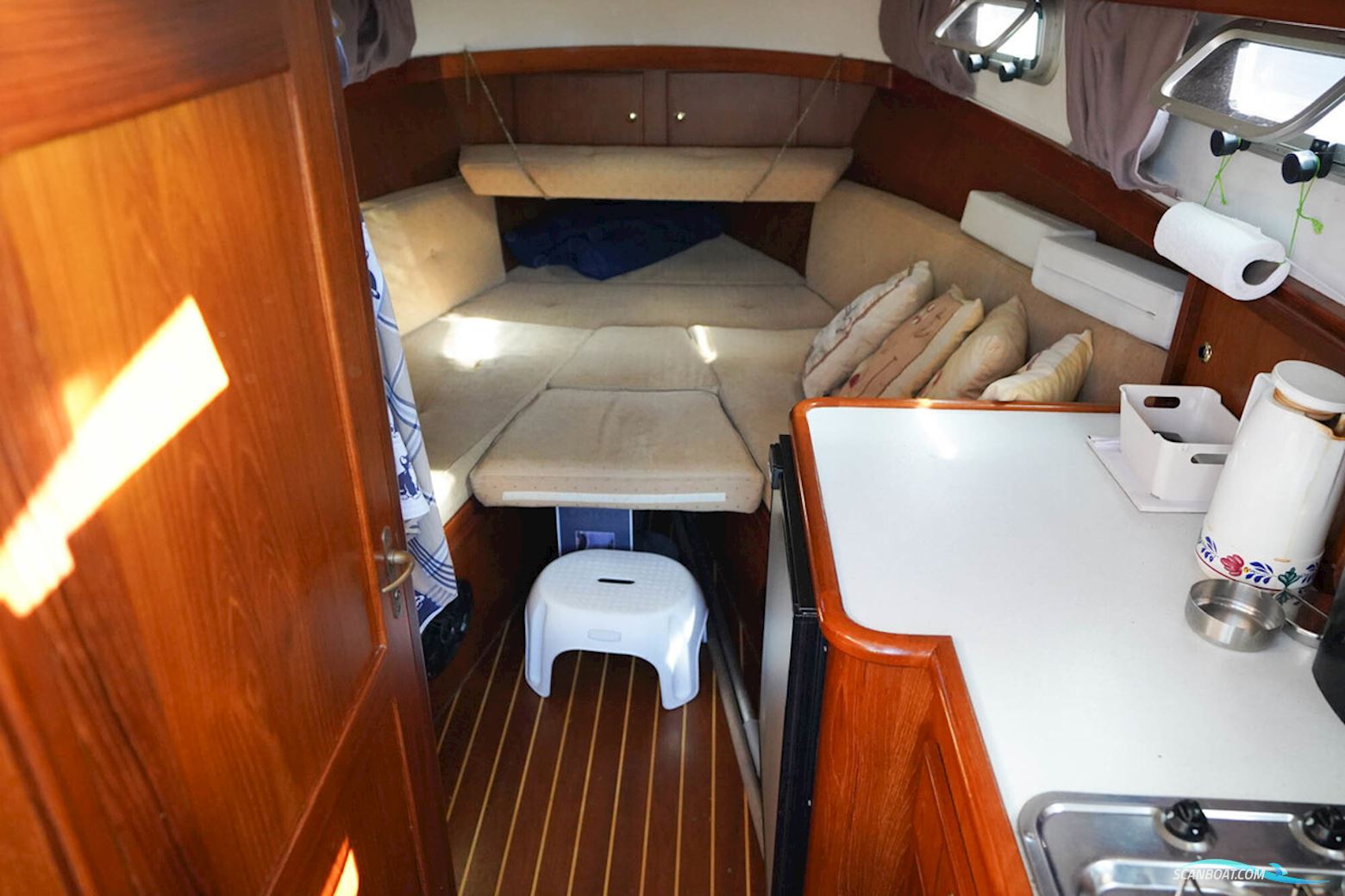 Vedette 8.20 V/OK