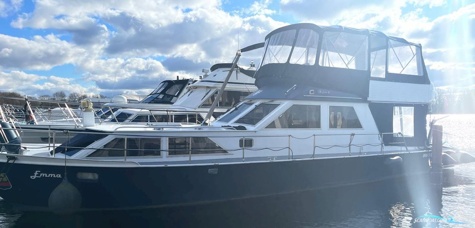 Veerdörn 13.00 Flybridge