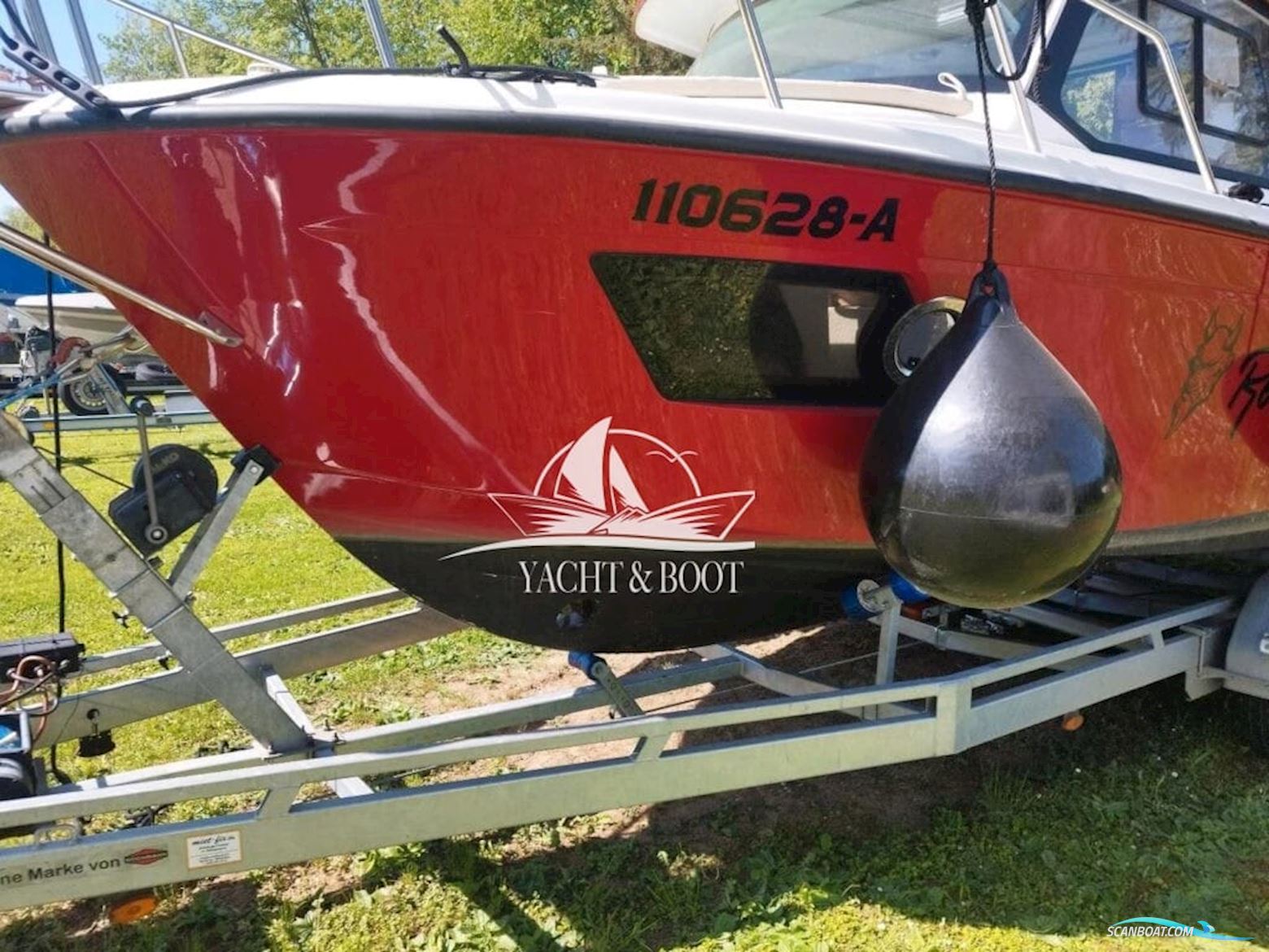 Velvette 23 Active Sedan