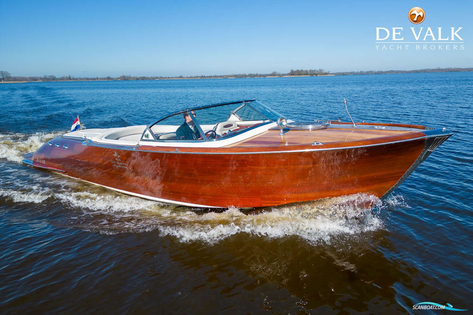 Venegy 37 Motorboat 2001, with VM Detroit engine, The Netherlands