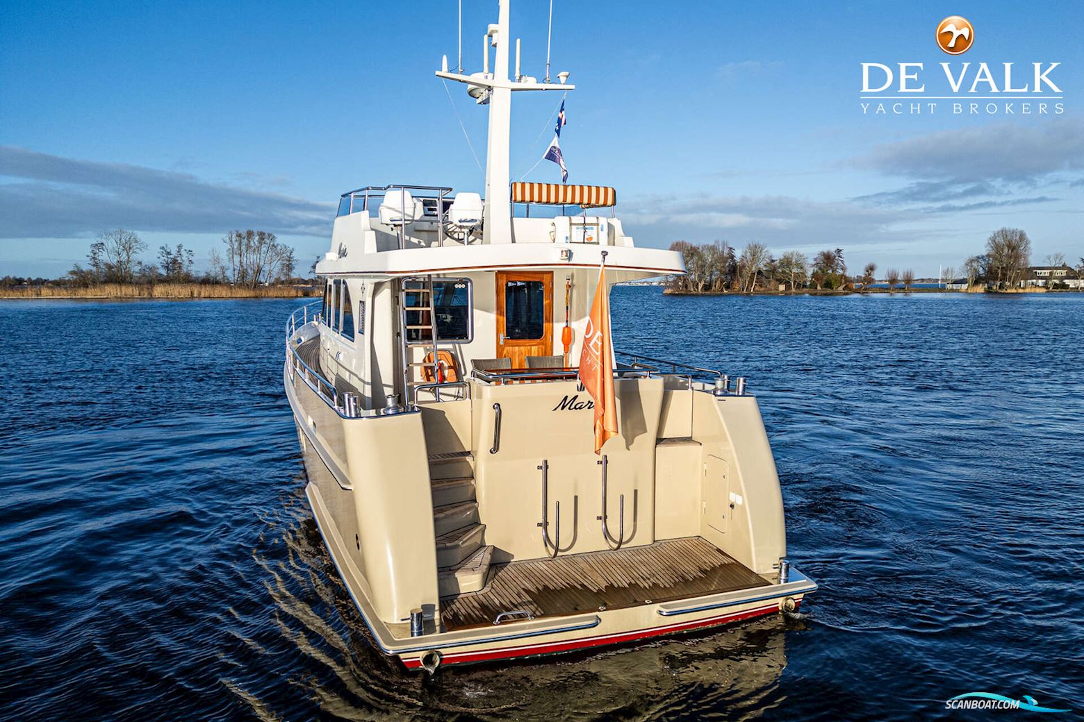 Vennekens Trawler 1800