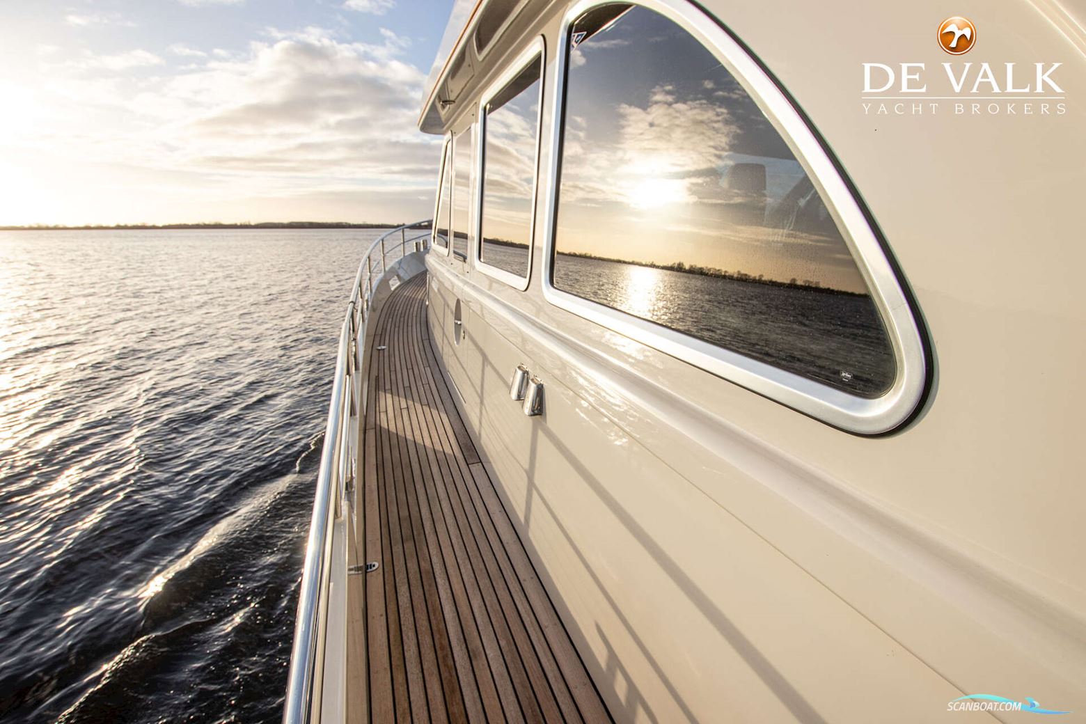 Vennekens Trawler 1800