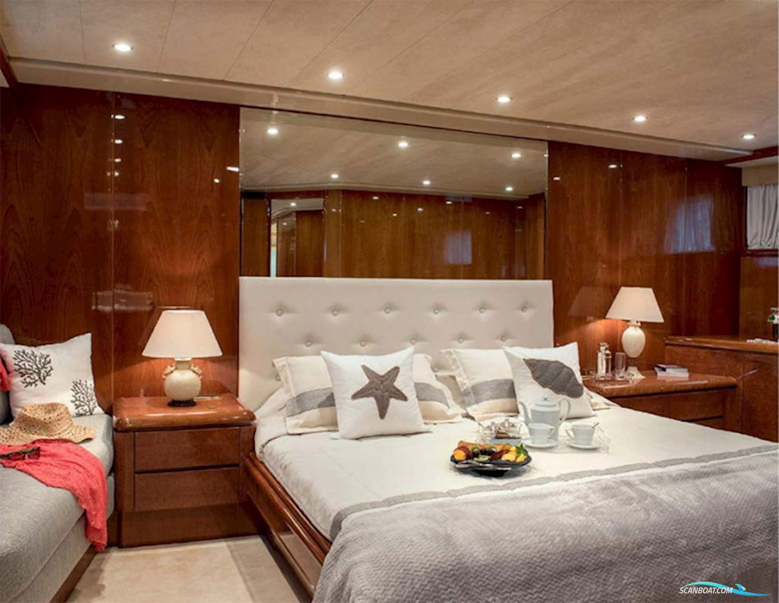 Versilcraft 32.5M/105ft "Sugar"