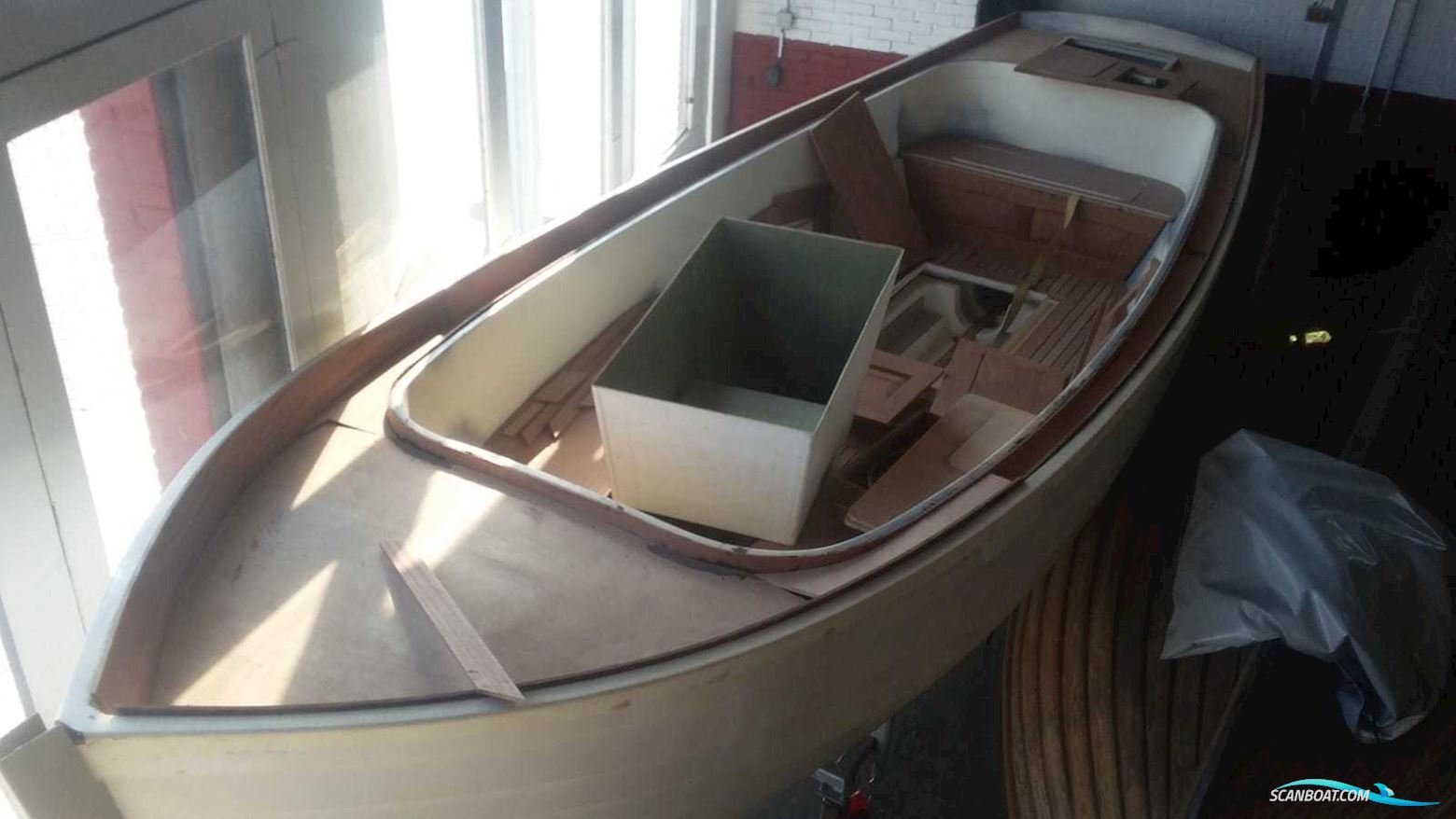 Victoria Spiegel Sloep 720 Volledig Elektrisch