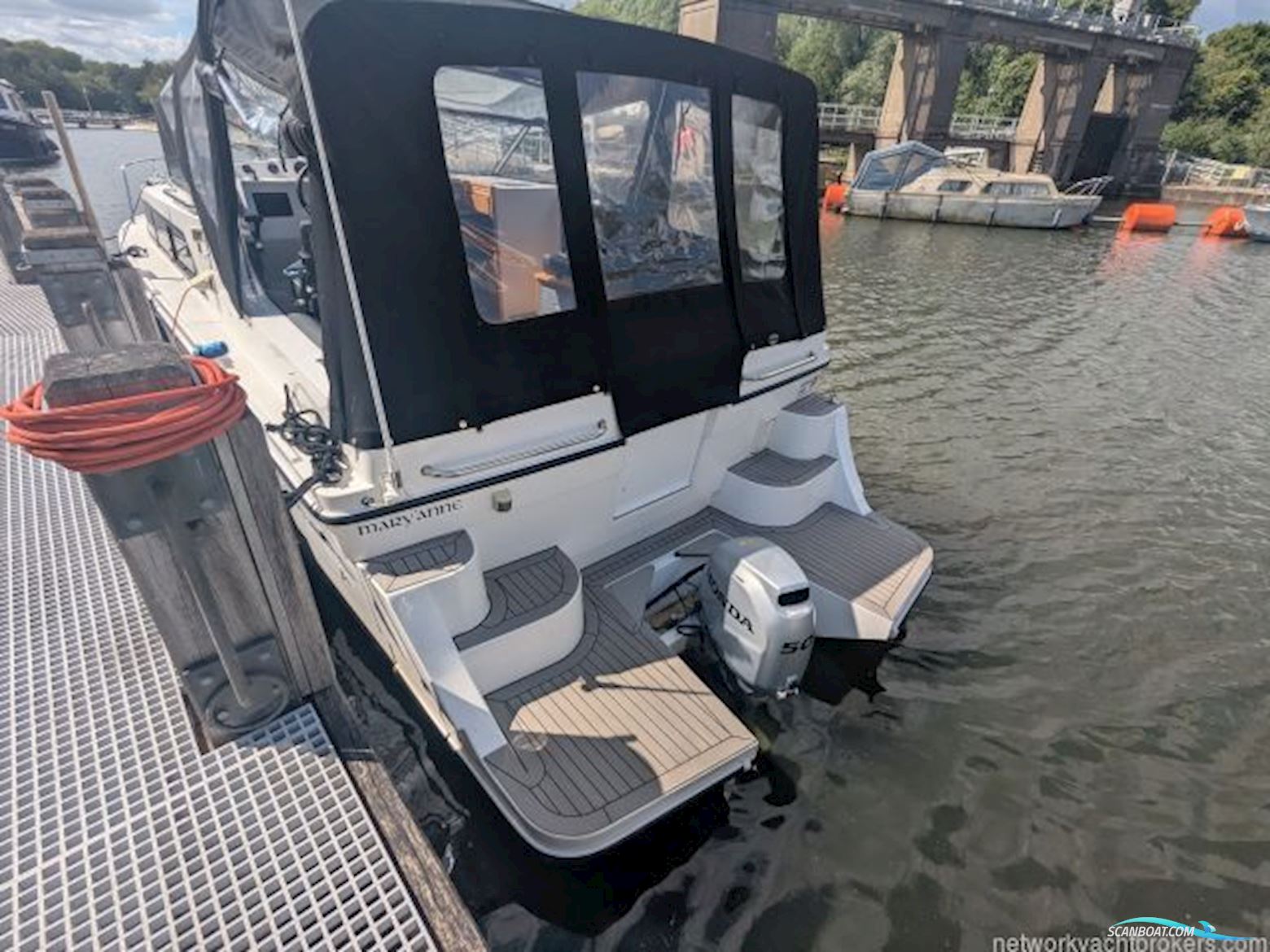 Viking Marine 300