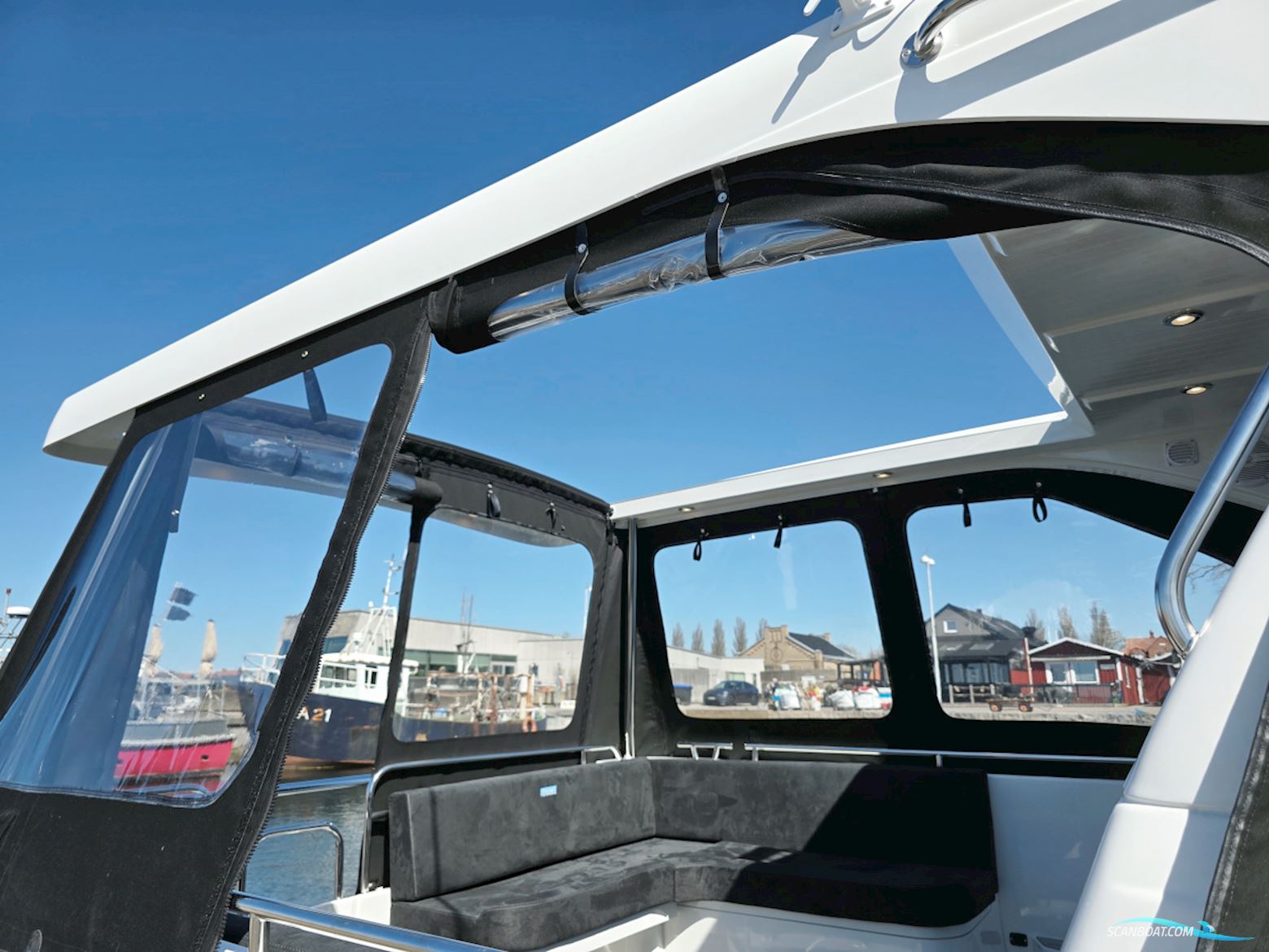 Viknes 1030 HT Panorama 2026