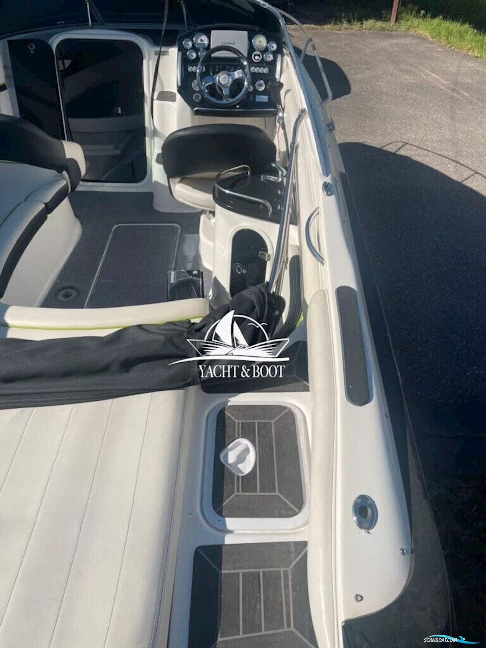 Viper 243