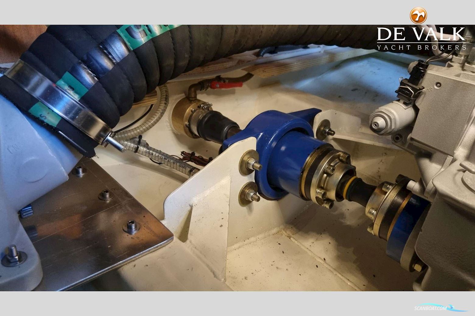 Vischer Yachting Custom 125AC