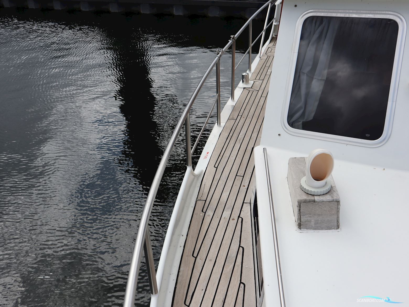 Vissers Trawler 1050