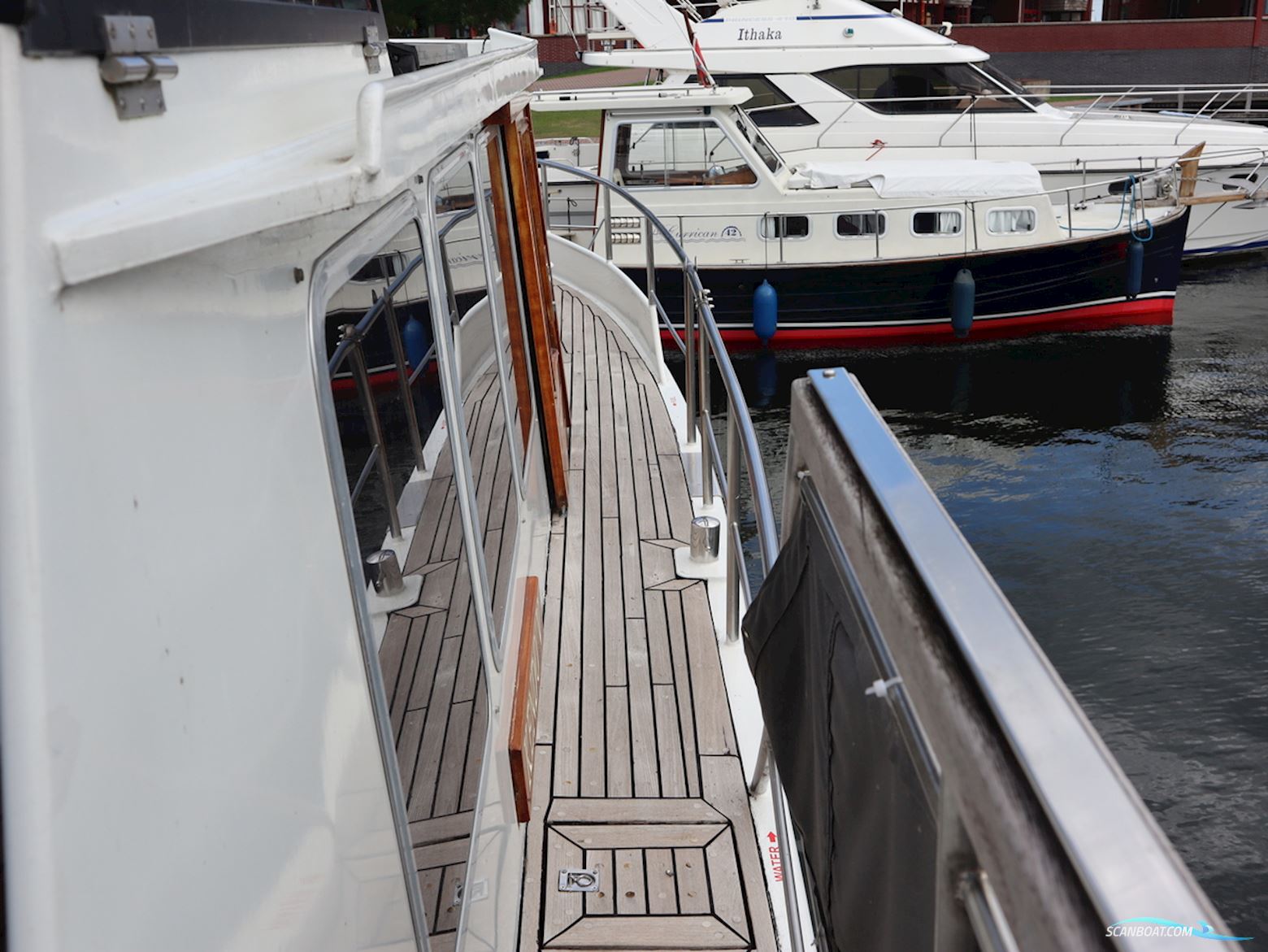 Vissers Trawler 1050