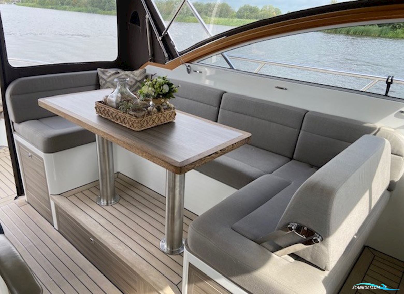 Vivante 43 Cabrio Cruiser