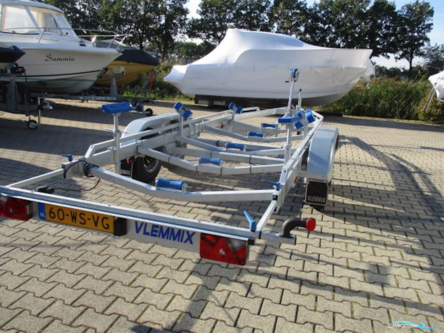 Vlemmix (direct leverbaar) F trailer Vlemmix (direct leverbaar) F trailer 2700 kg tandem