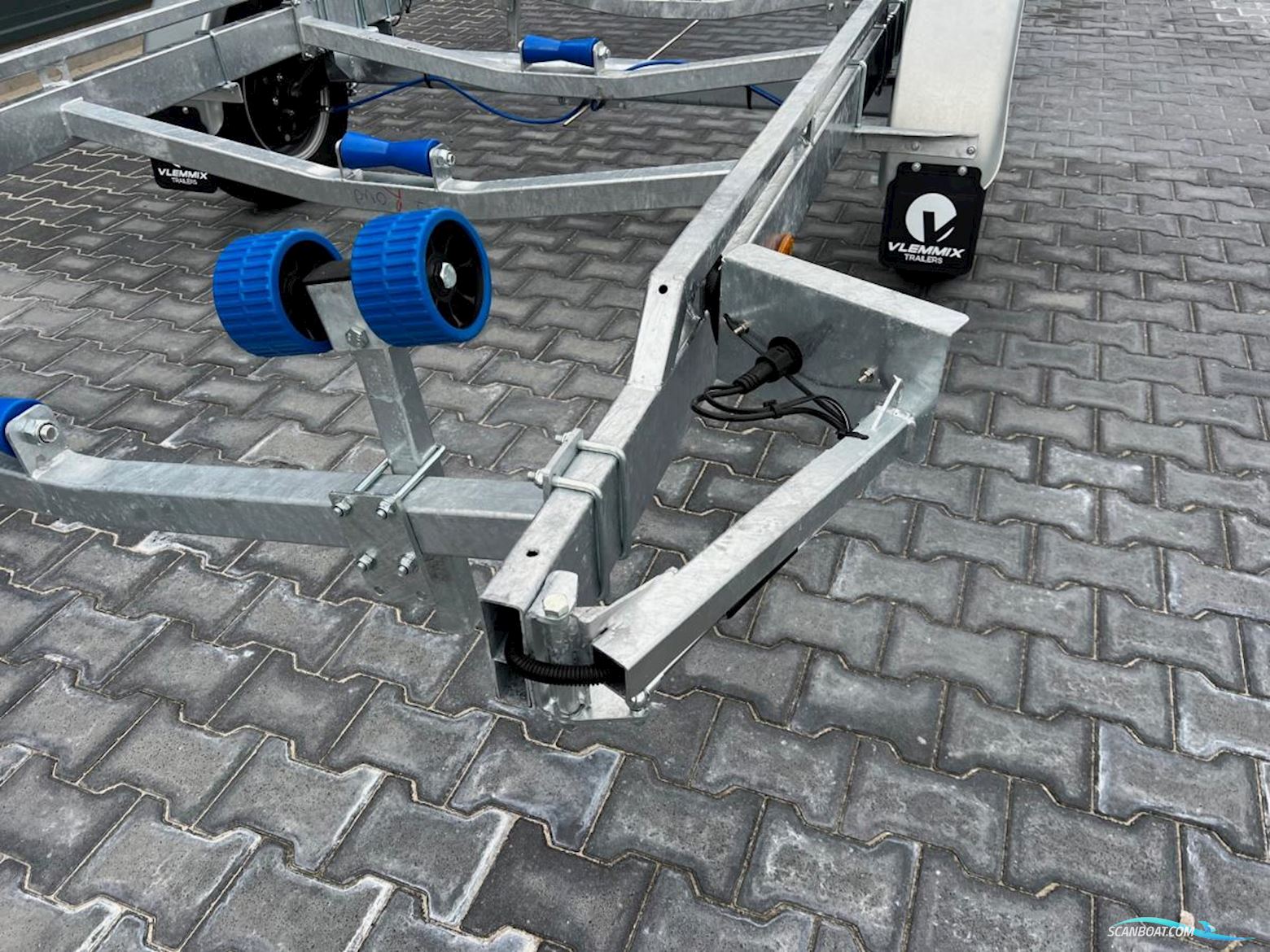 Vlemmix 1800 kg sloepentrailer