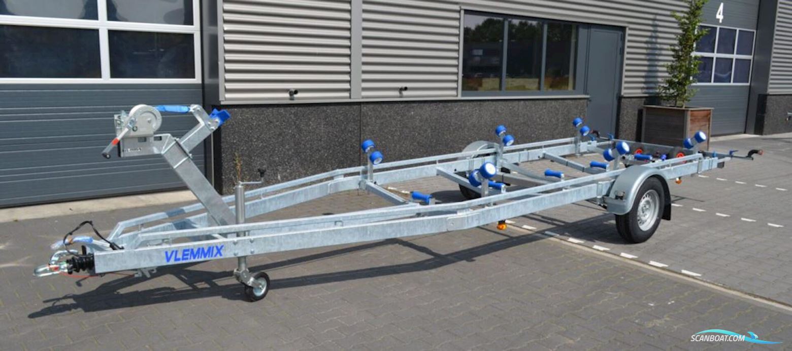 Vlemmix 1800 kg trailer 700 Motorboat 2023, The Netherlands