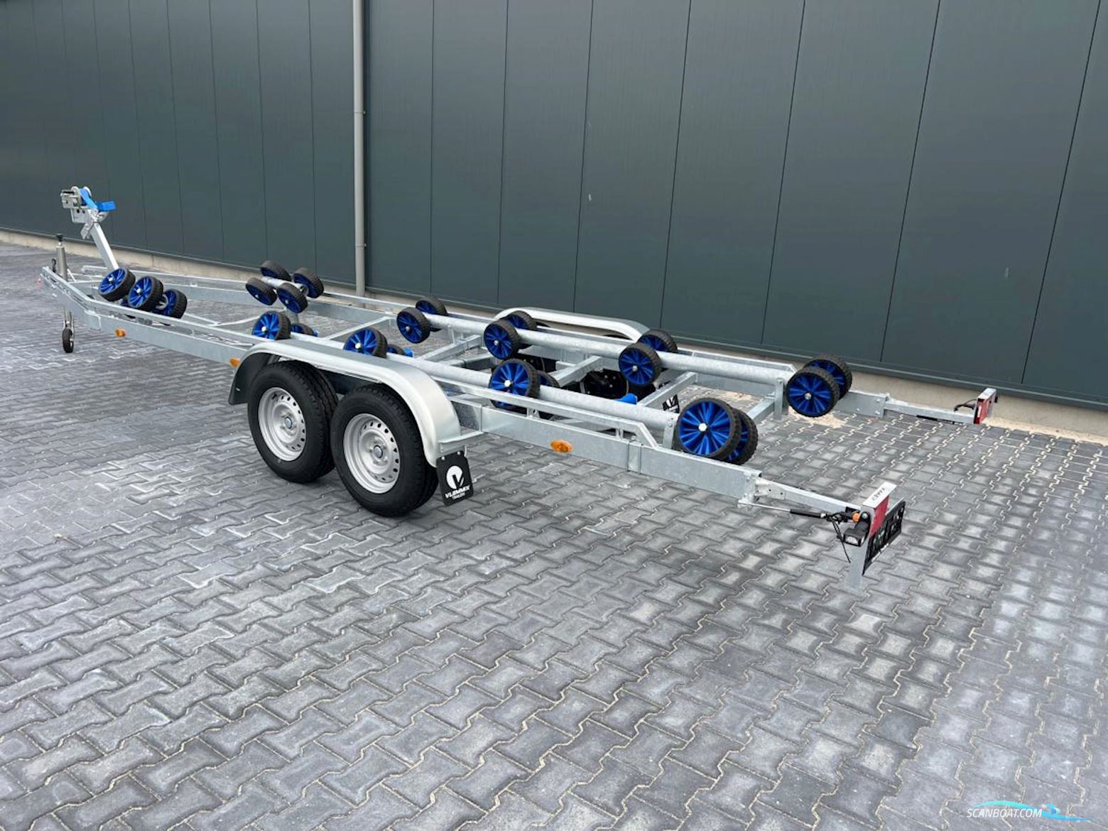 Vlemmix Boottrailers K 3500 kg.  FLEX ROLL met wegklapbare LED verlichting Motorboat 2025, The Netherlands