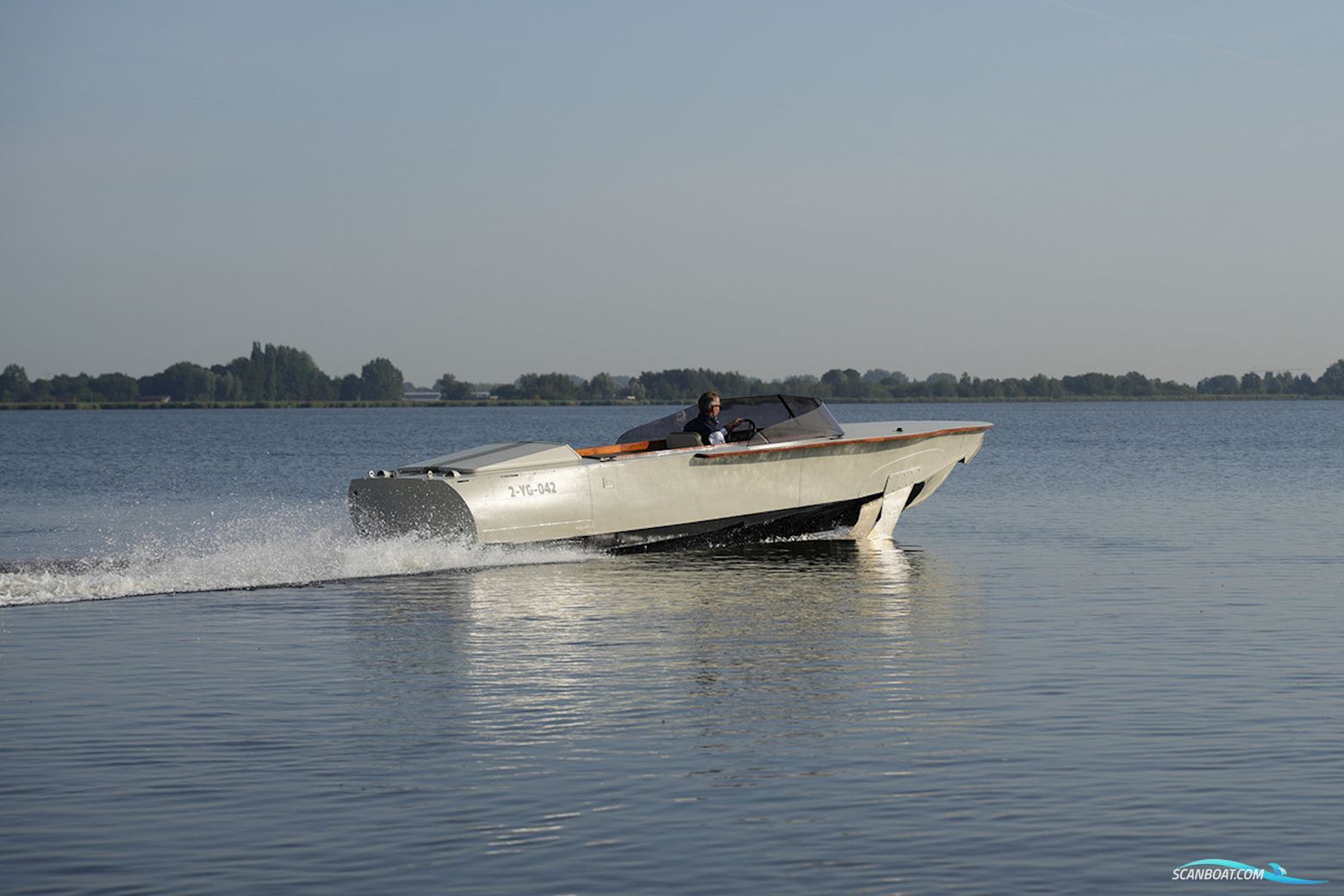 Volga Draagvleugelboot