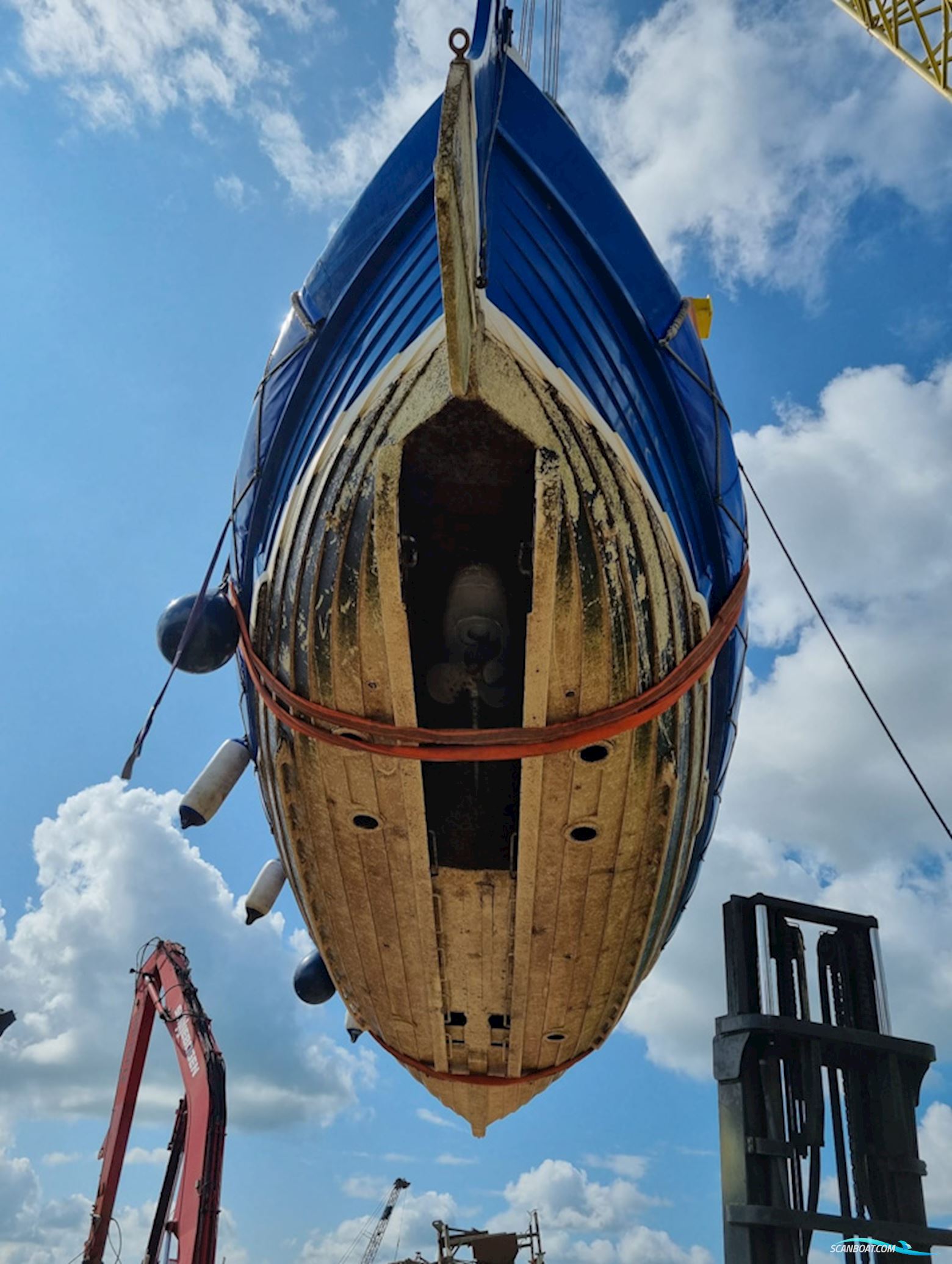 Voormalig Strand Reddingboot 10.32