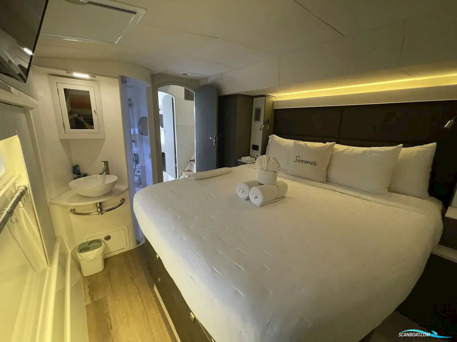 Voyage Yachts 650 Pc