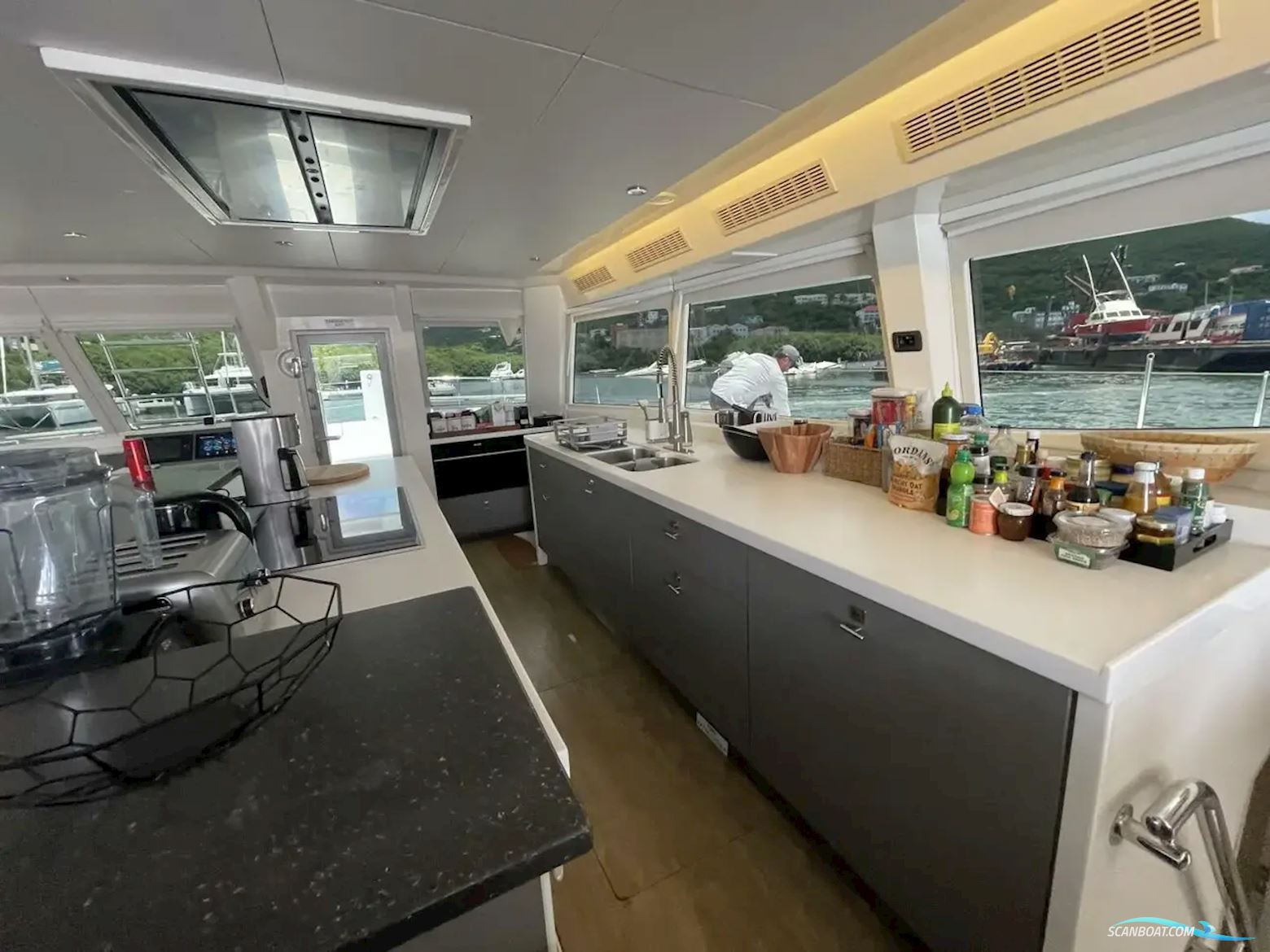 Voyage Yachts 650 Pc