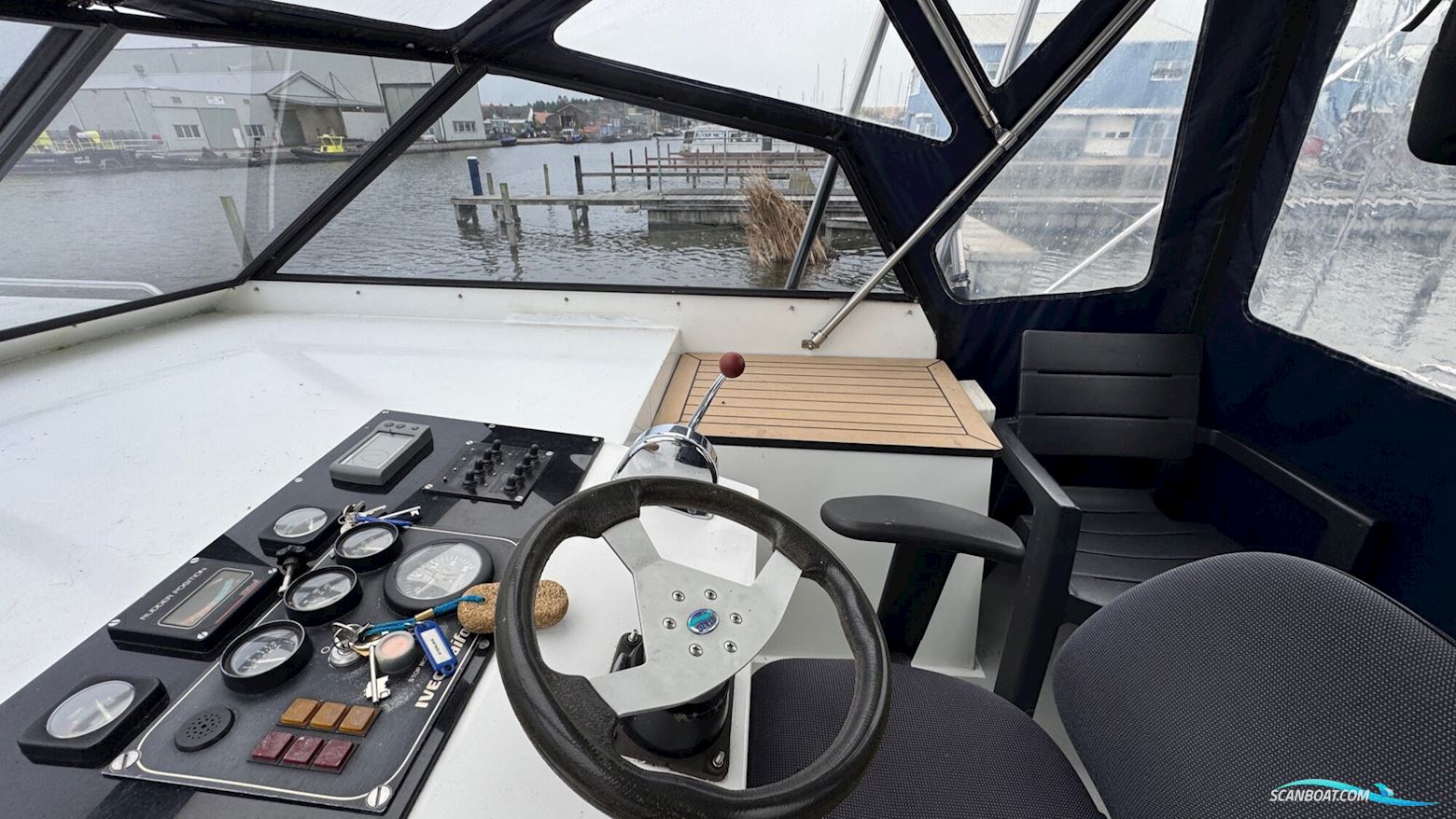 Vri-Jon 37 AK Cabrio