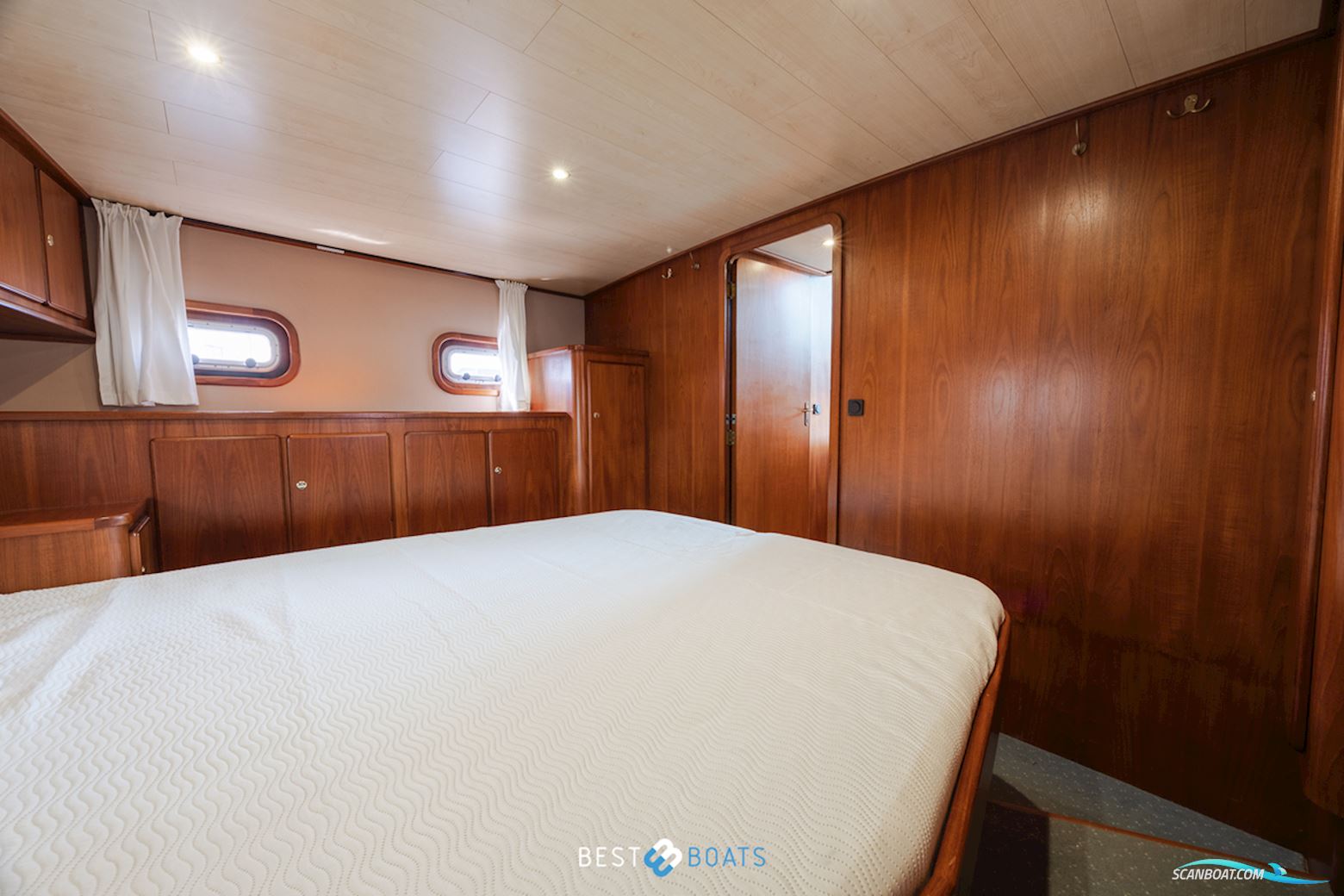 Vripack Spiegelkotter 1150 AK